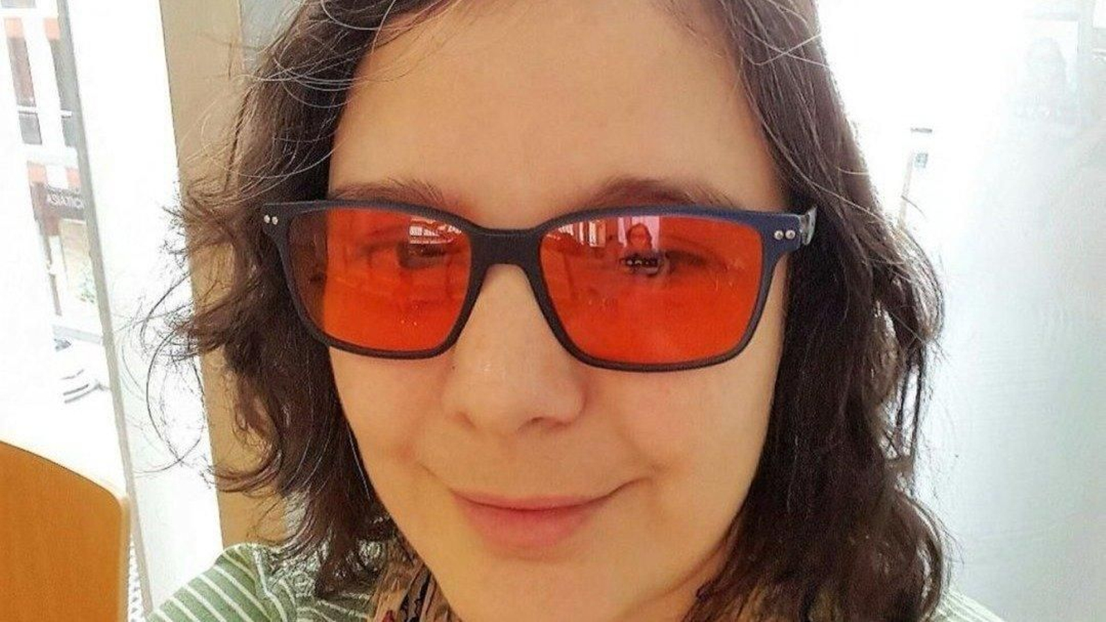 El glaucoma de Paula no le impide estudiar Pedagogía en la USC.