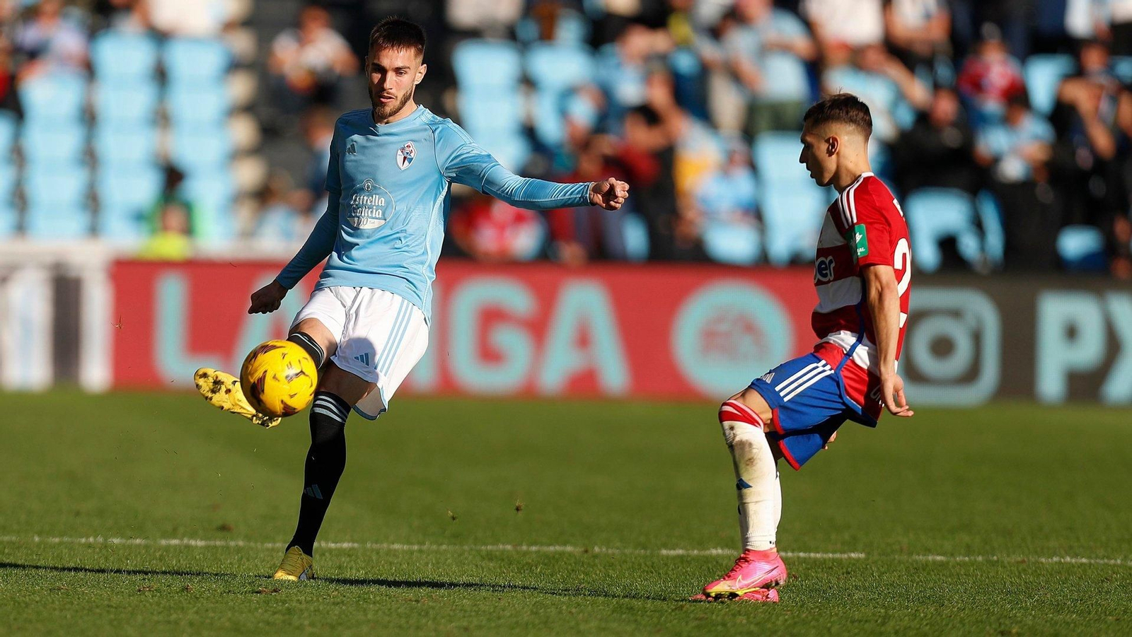 Mingueza salió en la segunda parte.