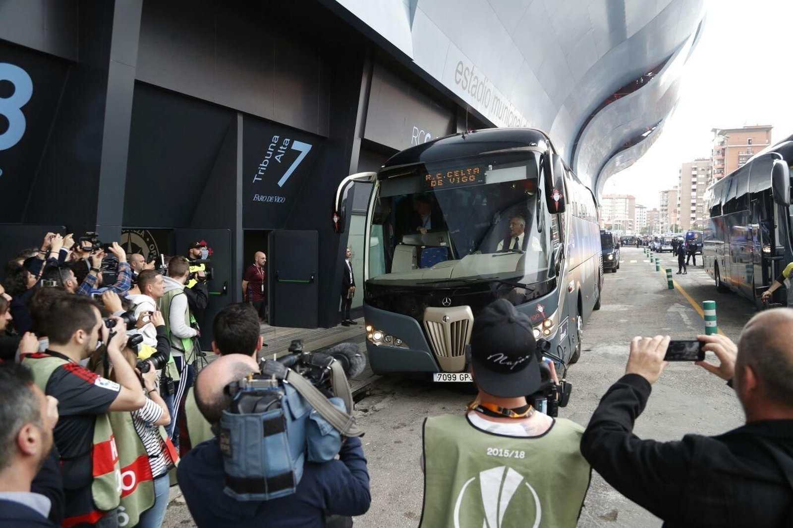 La afición reibe al Celta Foto JV Landín 13