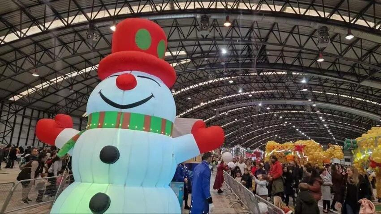 Galería | La Cabalgata de Reyes de Vigo en el Ifevi