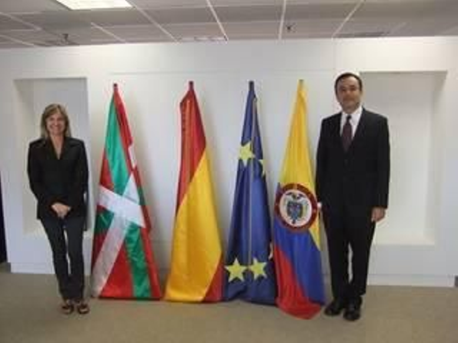 Amparo López junto a Iñaki Martínez.