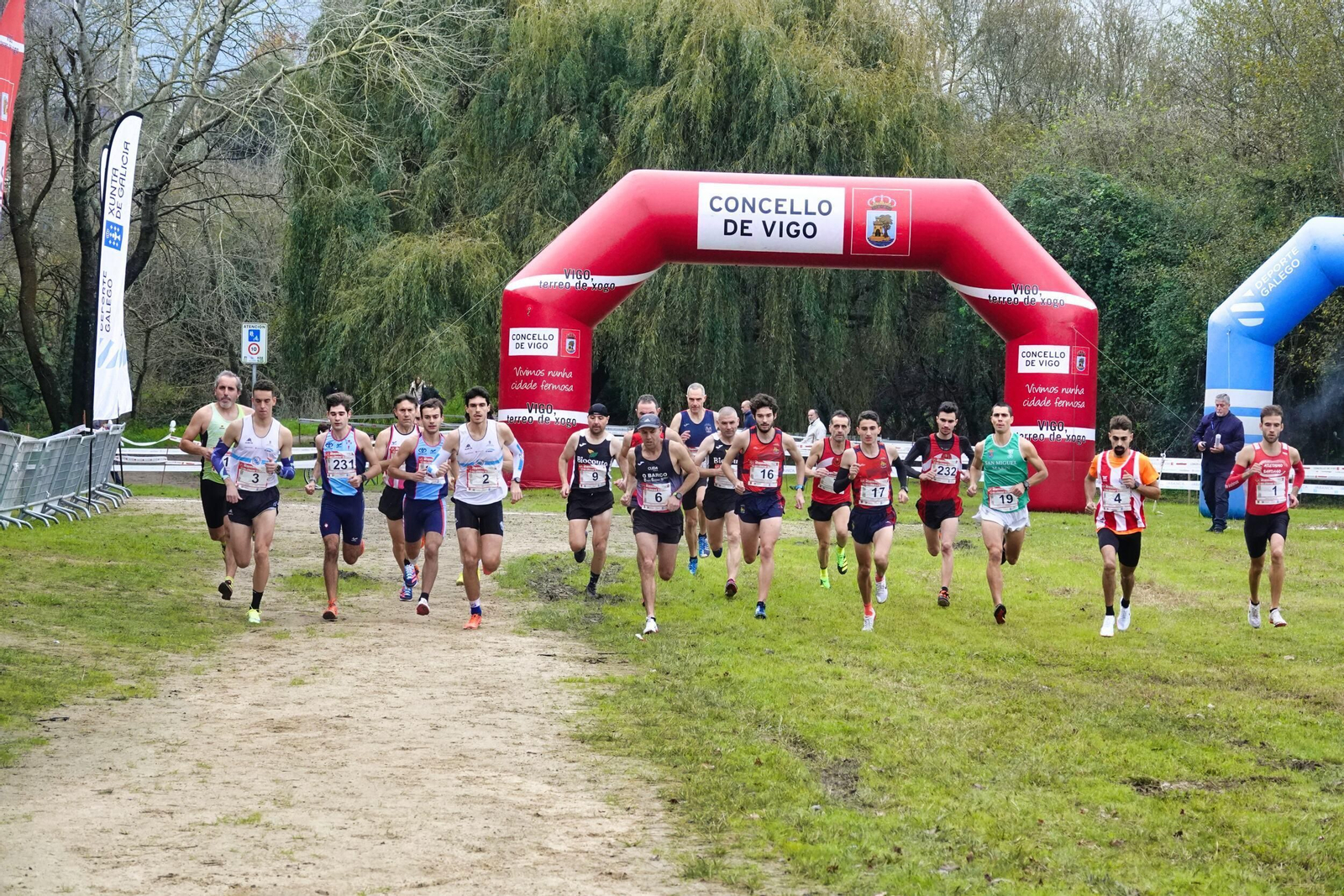 Salida del Memorial Belarmino Alonso de Cross.