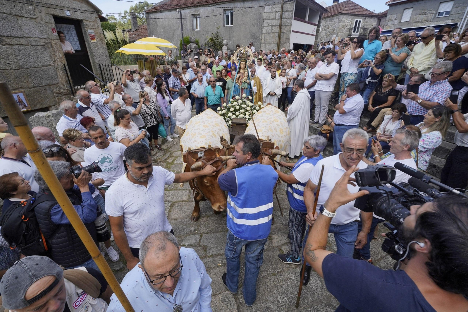Cientos de personas acudieron a la feria de A Franqueira.