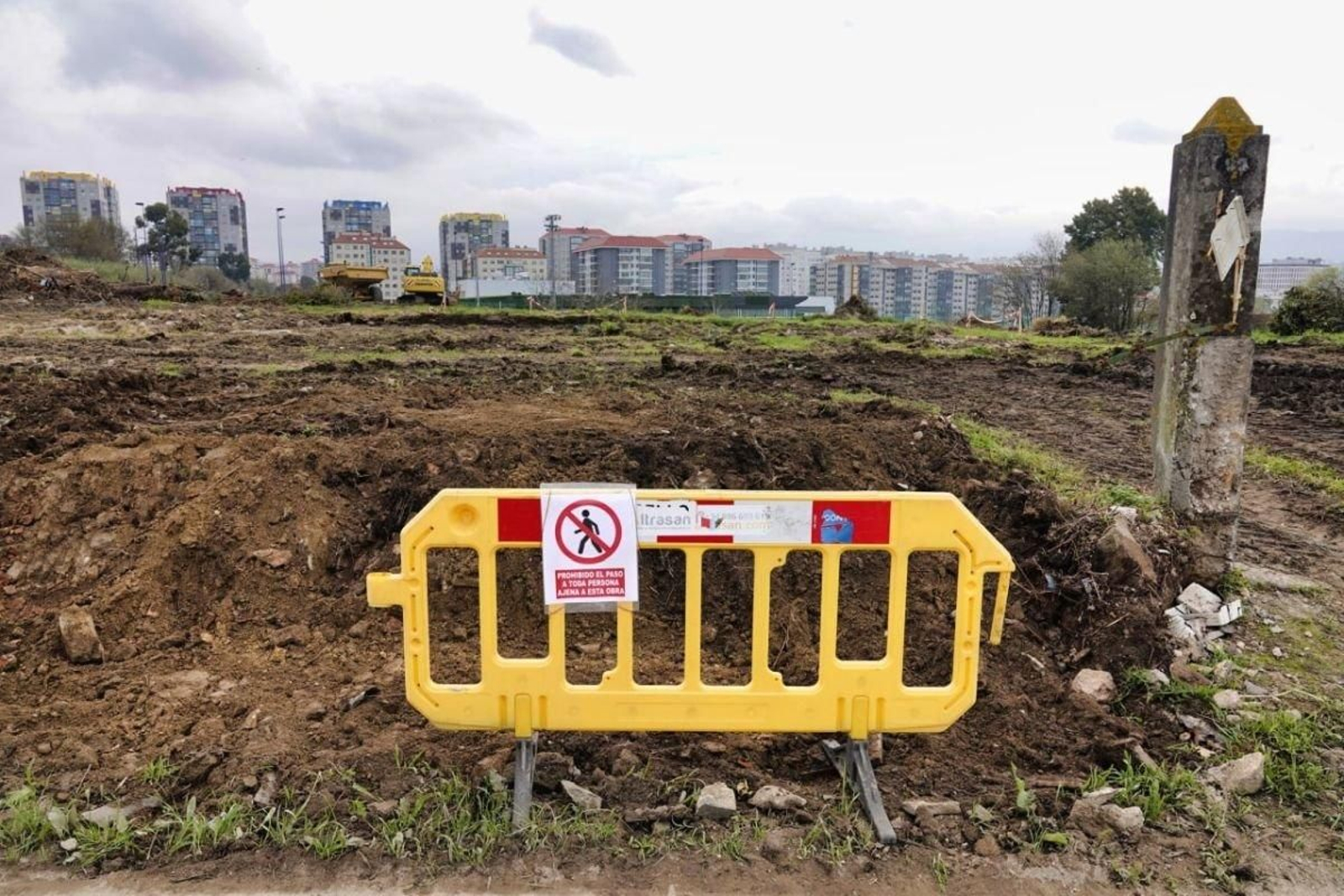 Así se encuentra la zona tras la eliminación de la mayor parte del arbolado, aunque se mantienen algunos ejemplares singulares.