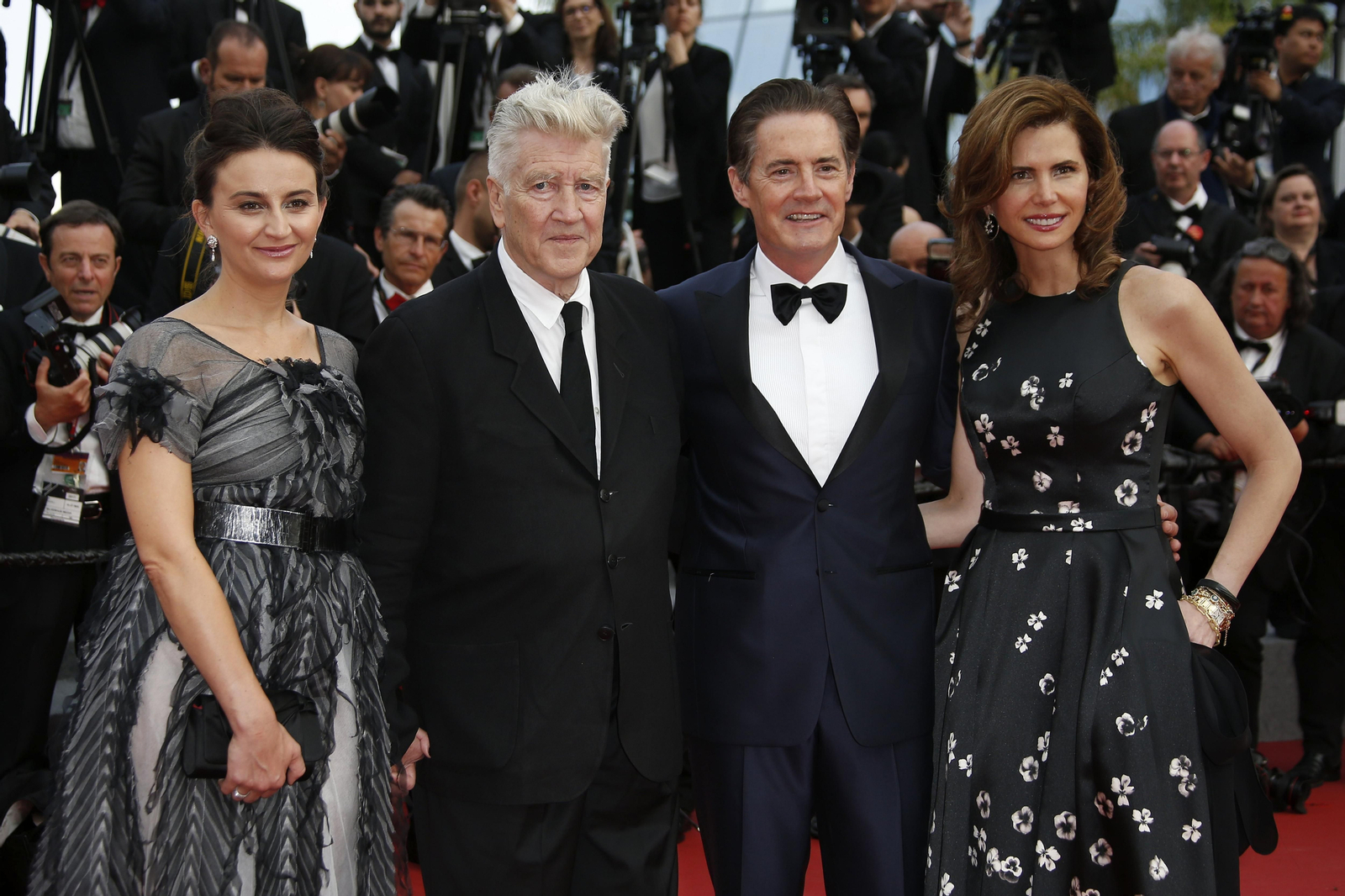 David Lynch y Kyle MacLachlan, acompañados de sus esposas, protagonizaron la alfombra roja.