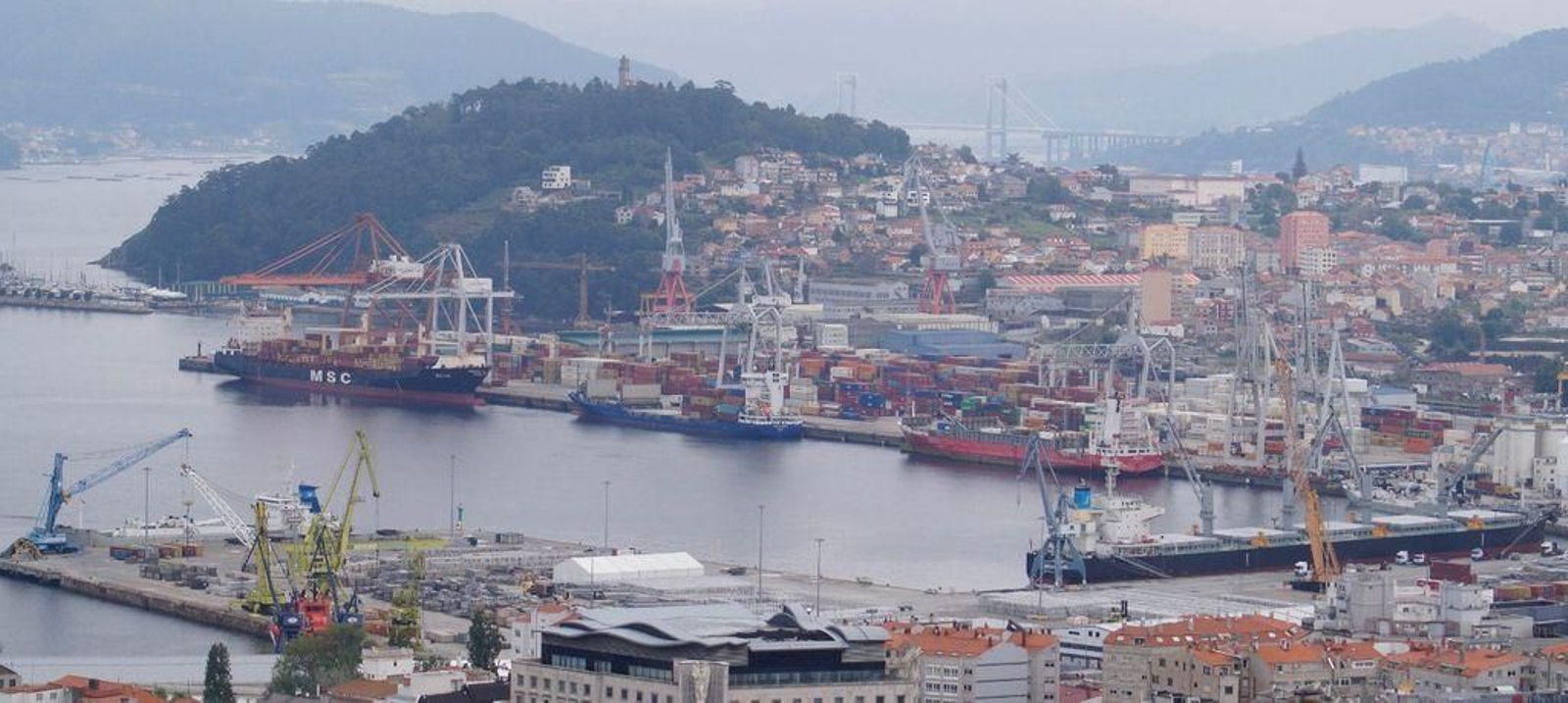 Tres barcos en Guixar, dos en Areal y uno en el Transversal en un momento de la mañana.