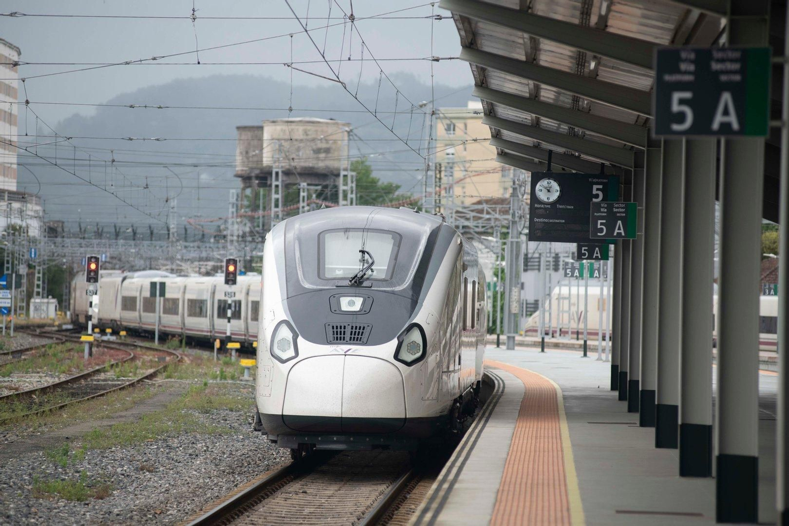 El Avril, a su llegada a Ourense.