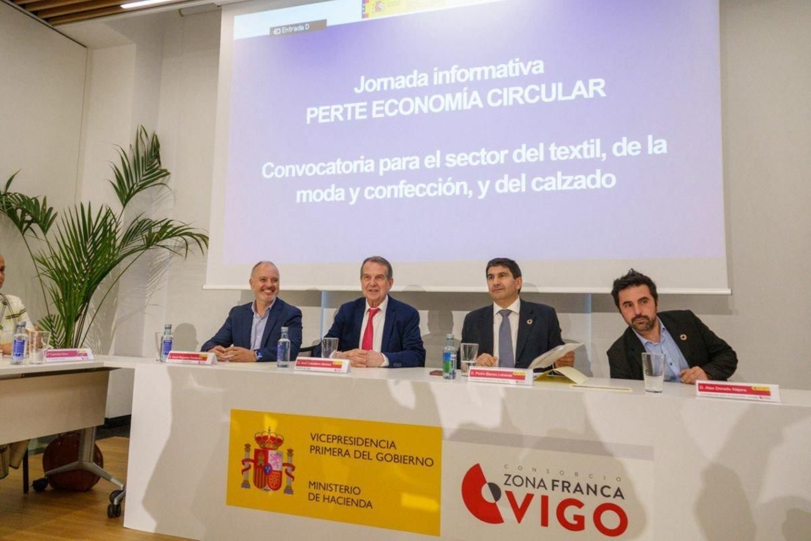 David Regades, Abel Caballero, Pedro Blanco y Alejandro Dorado, ayer en la sesión informativa del Perte textil.