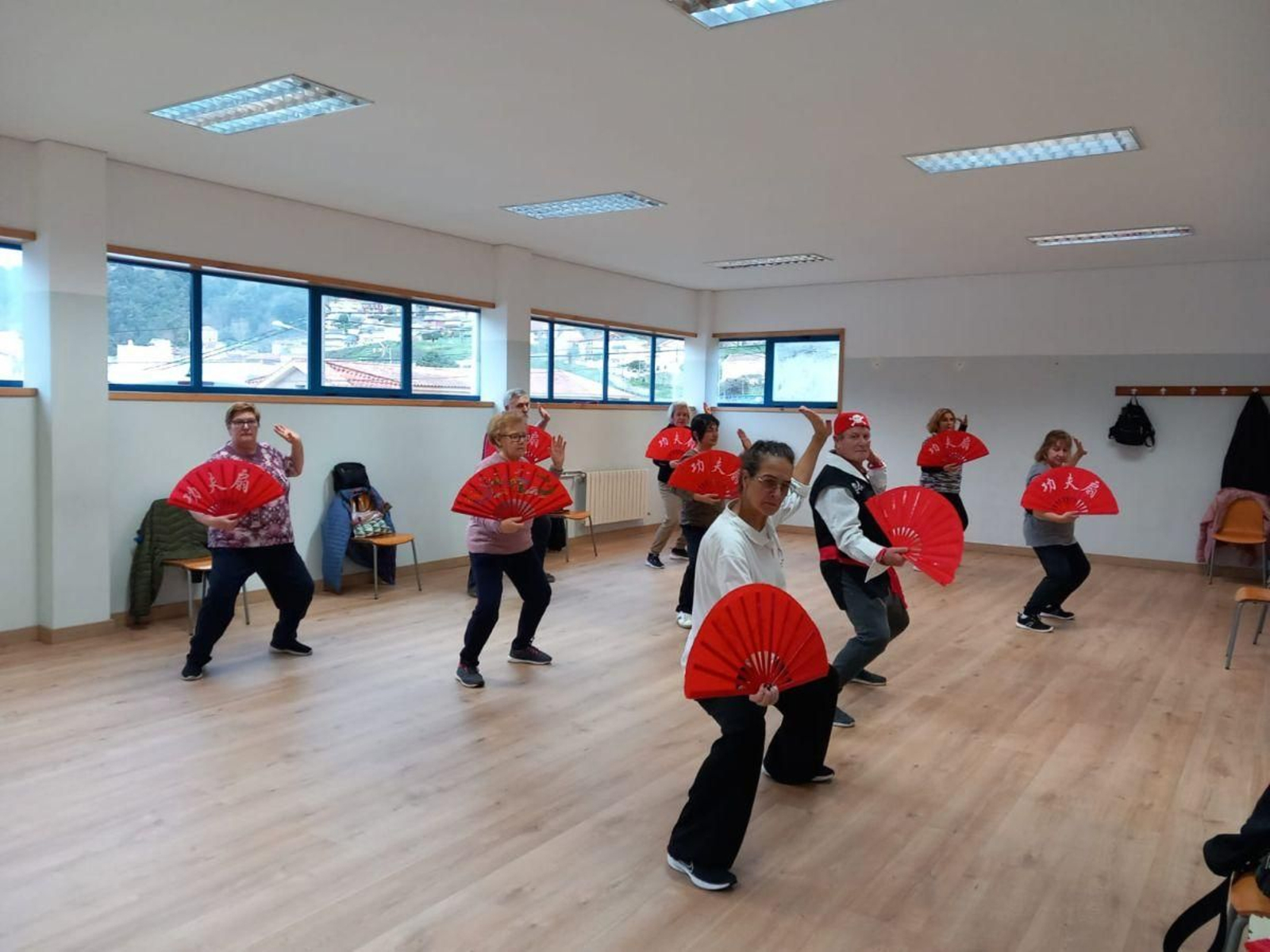 Una de las actividades de taichi organizada por la asociación Asearpo.