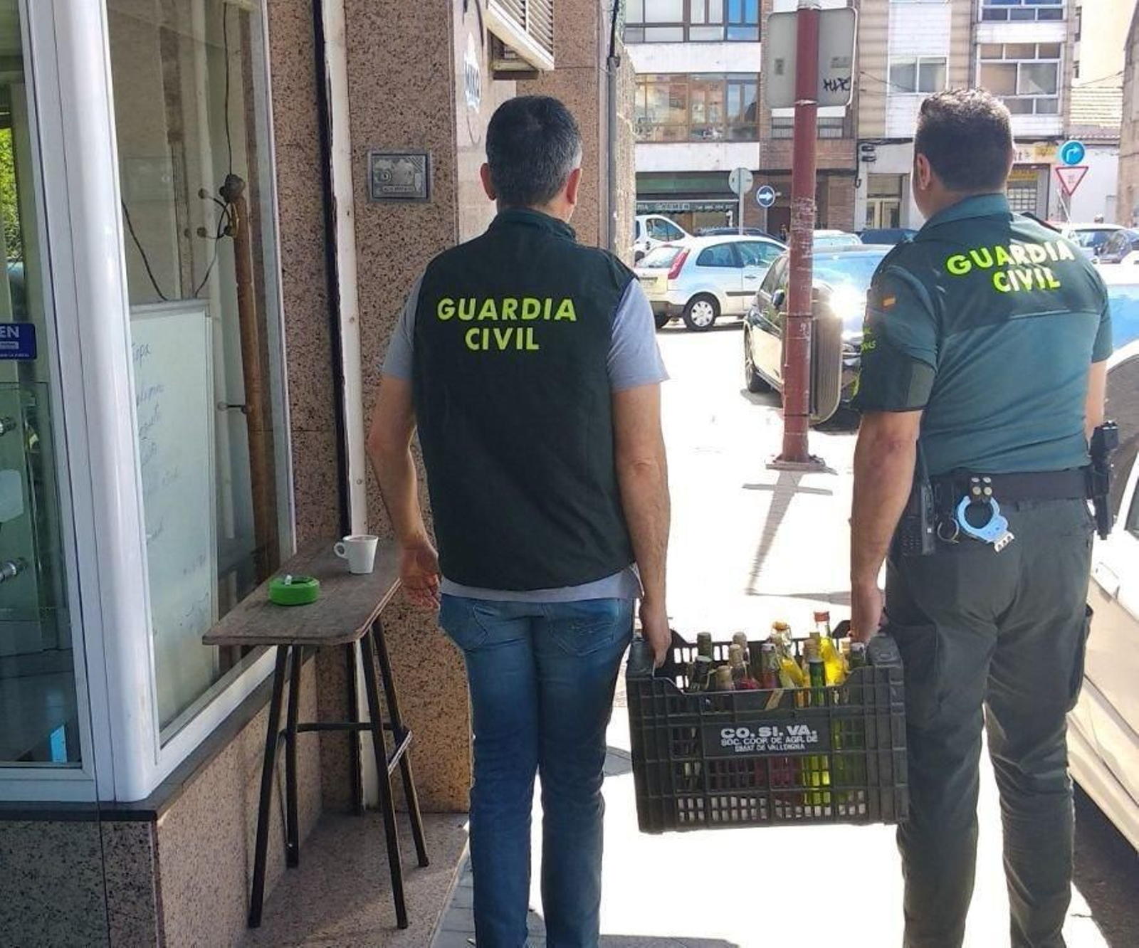 Las botellas fueron localizadas en una inspección rutinaria de la Patrulla Fiscal y de Fronteras.