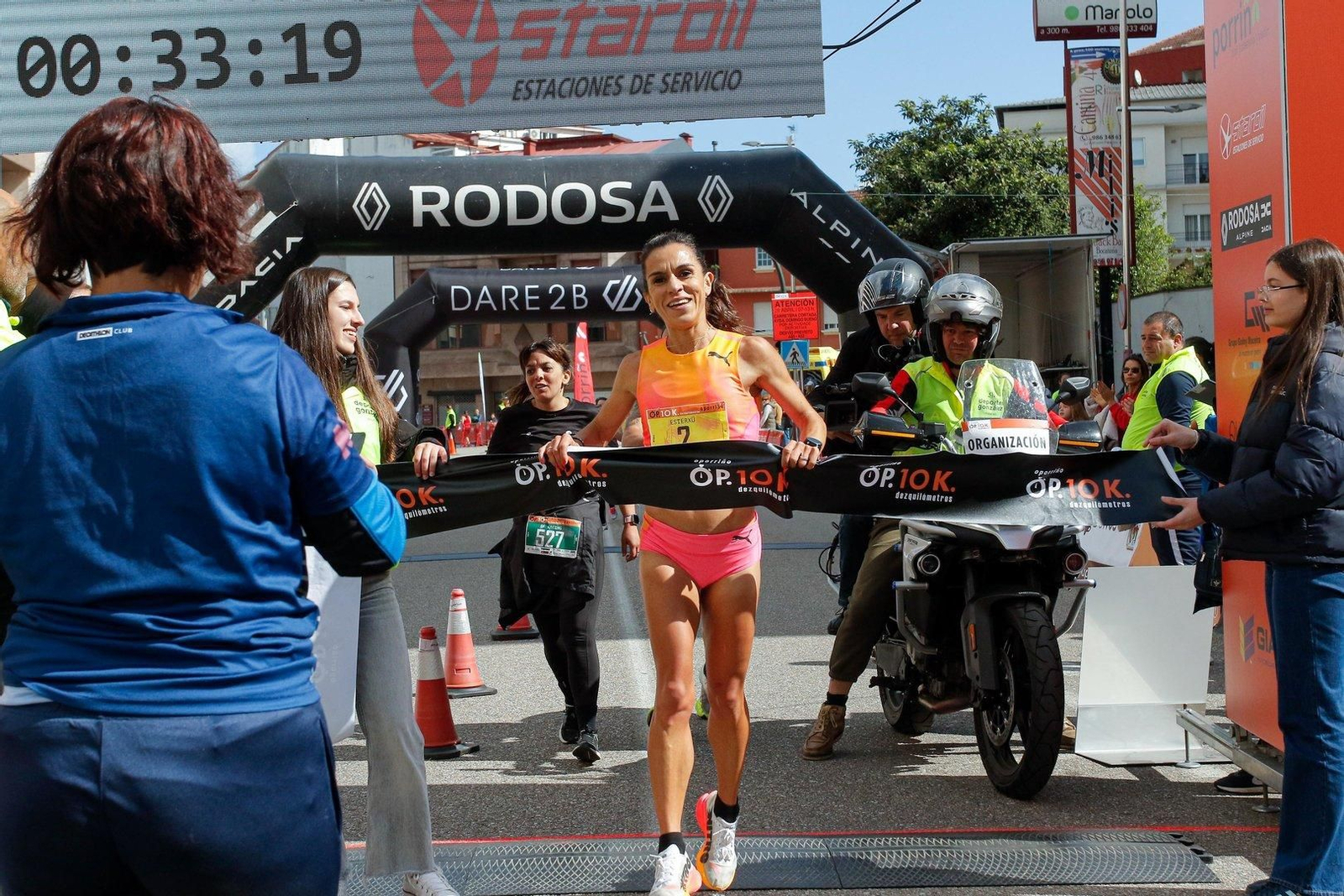 Ester Navarrete en la carrera Popular 10K O Porriño.
