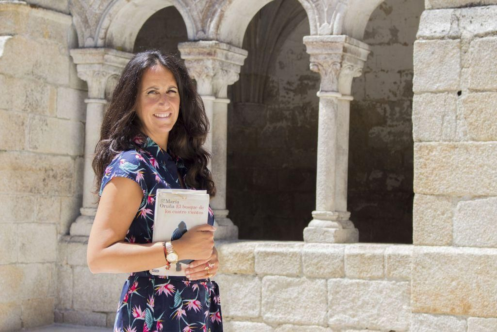 María Oruña presentó “El bosque de los cuatro vientos” en Santo Estevo.