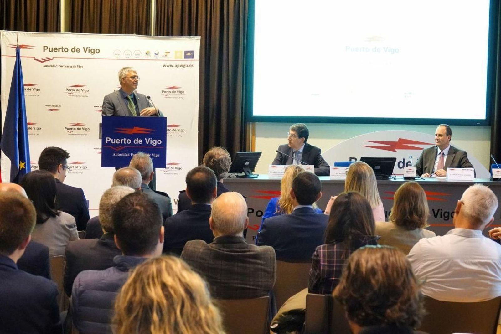 El responsable de Unctad, de la ONU para el Comercio, ayer en su intervención en el Puerto.