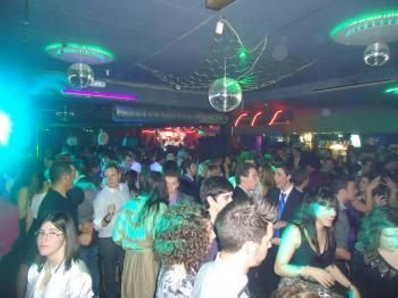 Fiesta al aire libre en As Travesas, en Vigo, en la Nochevieja de 2011. (Foto: Archivo)