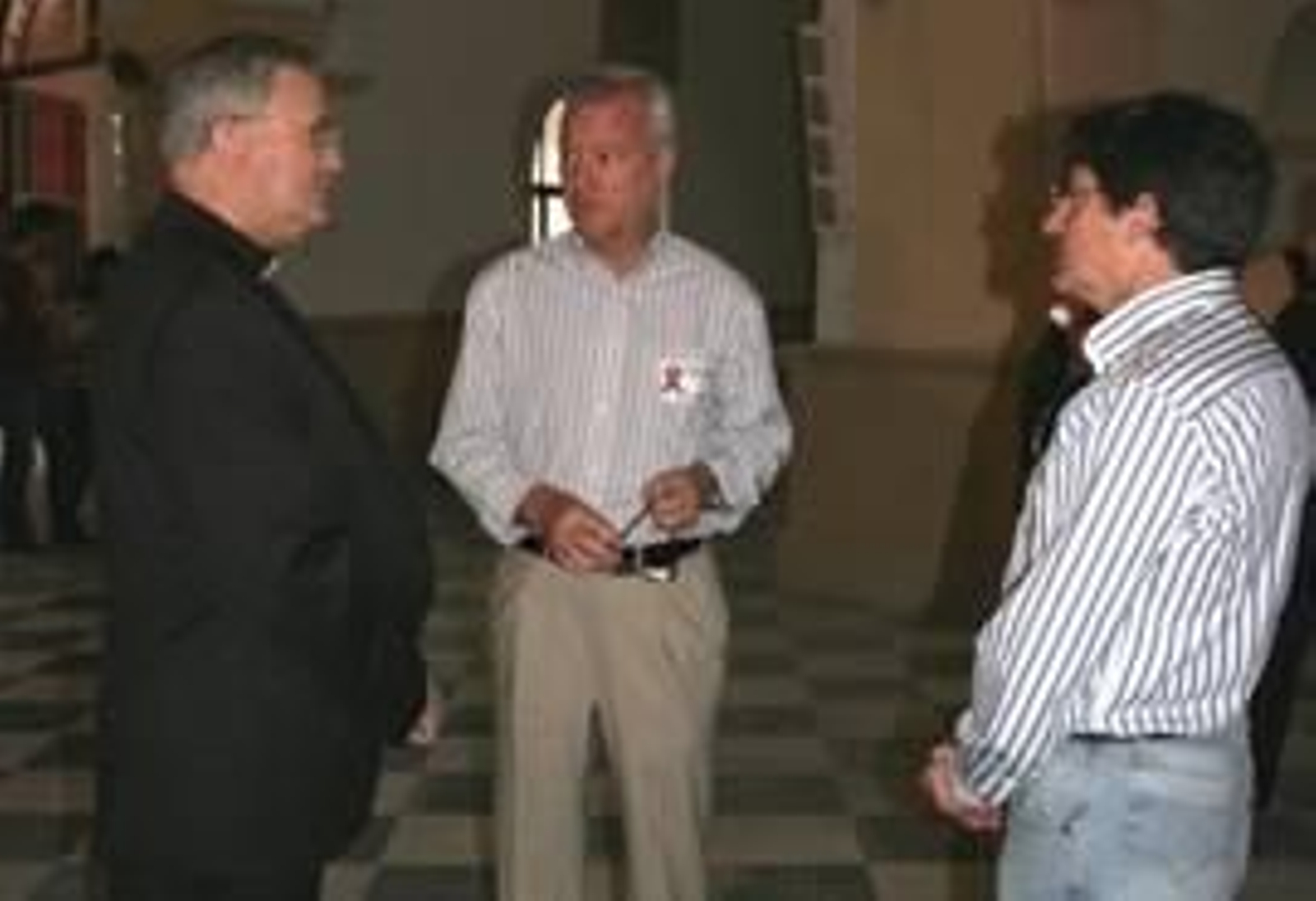 El presidente de la Comunidad visita el santuario de la Virgen de las Huertas.