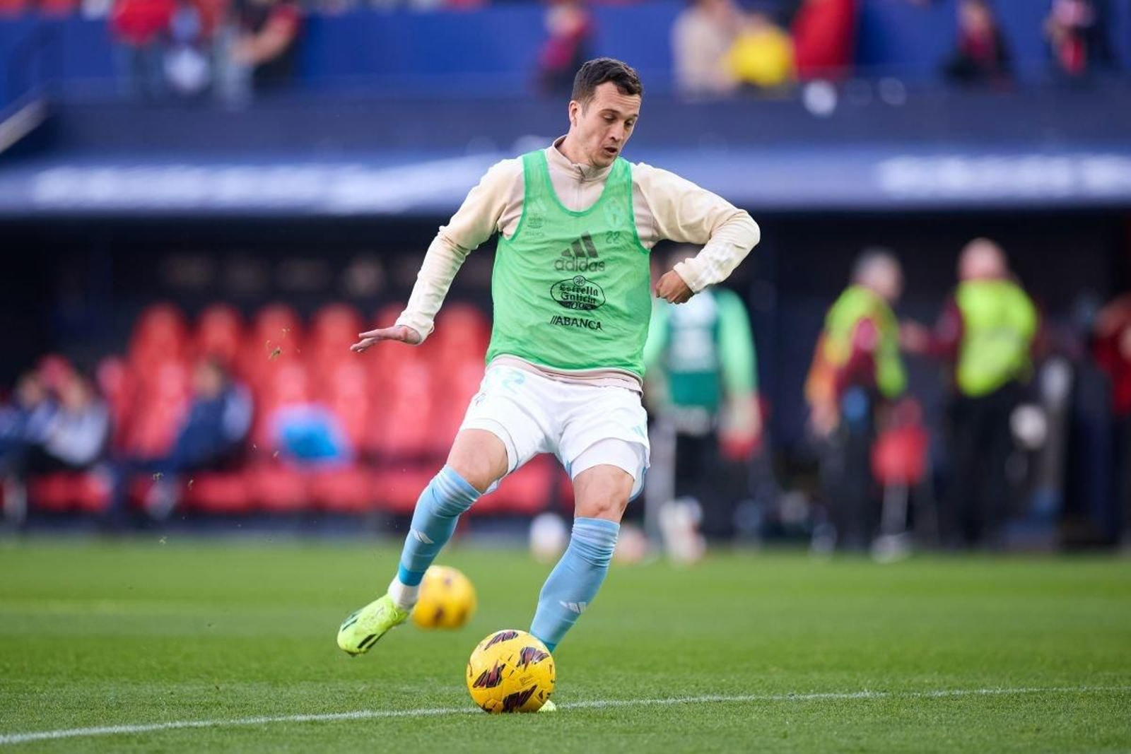 Tras quedarse fuera de sus dos primeras convocatorias, el exjugador del Newcastle debutó ayer y lo hizo como titular, con 72 minutos.