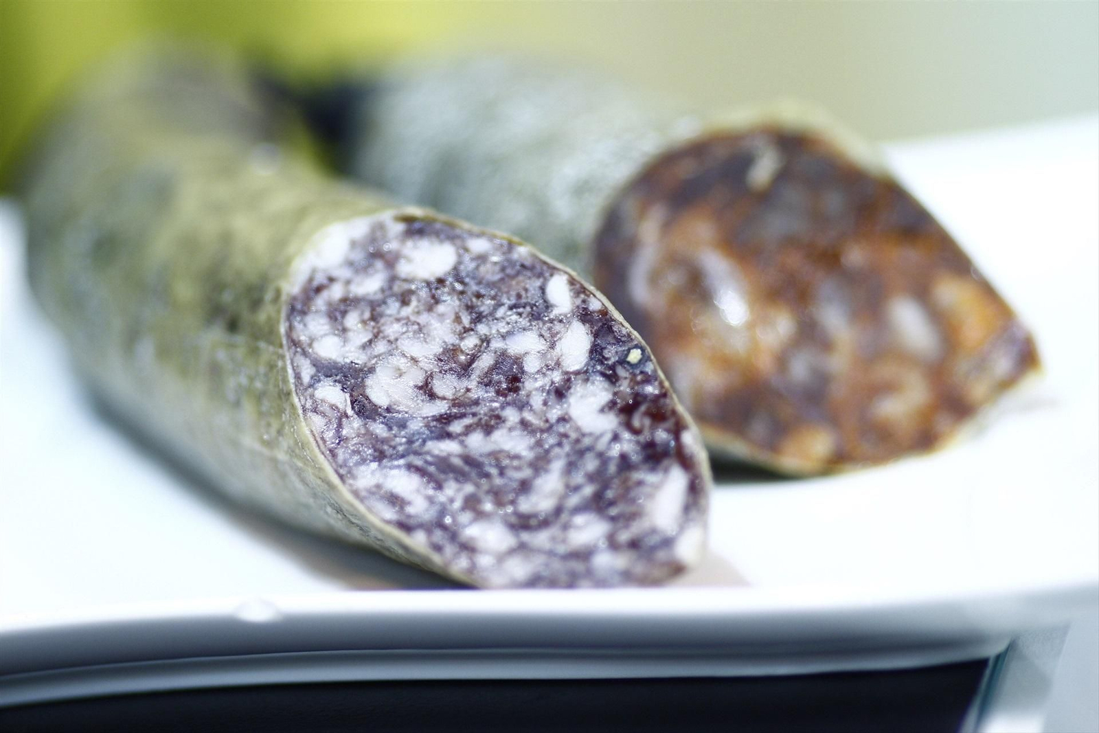 Un salchichón y un chorizo. // E.P.