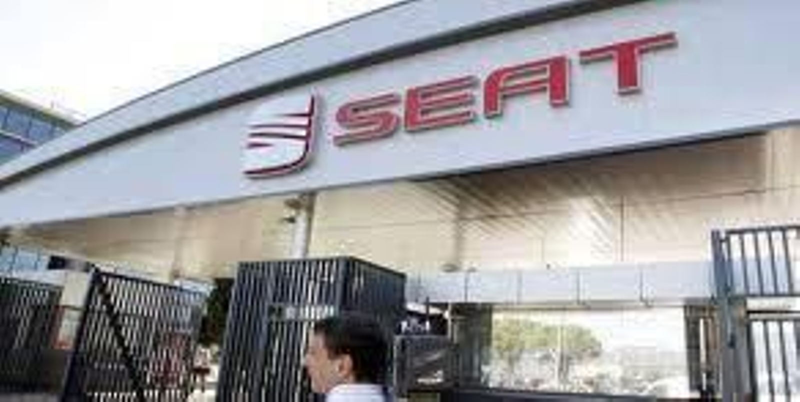 Entrada de una fábrica Seat.