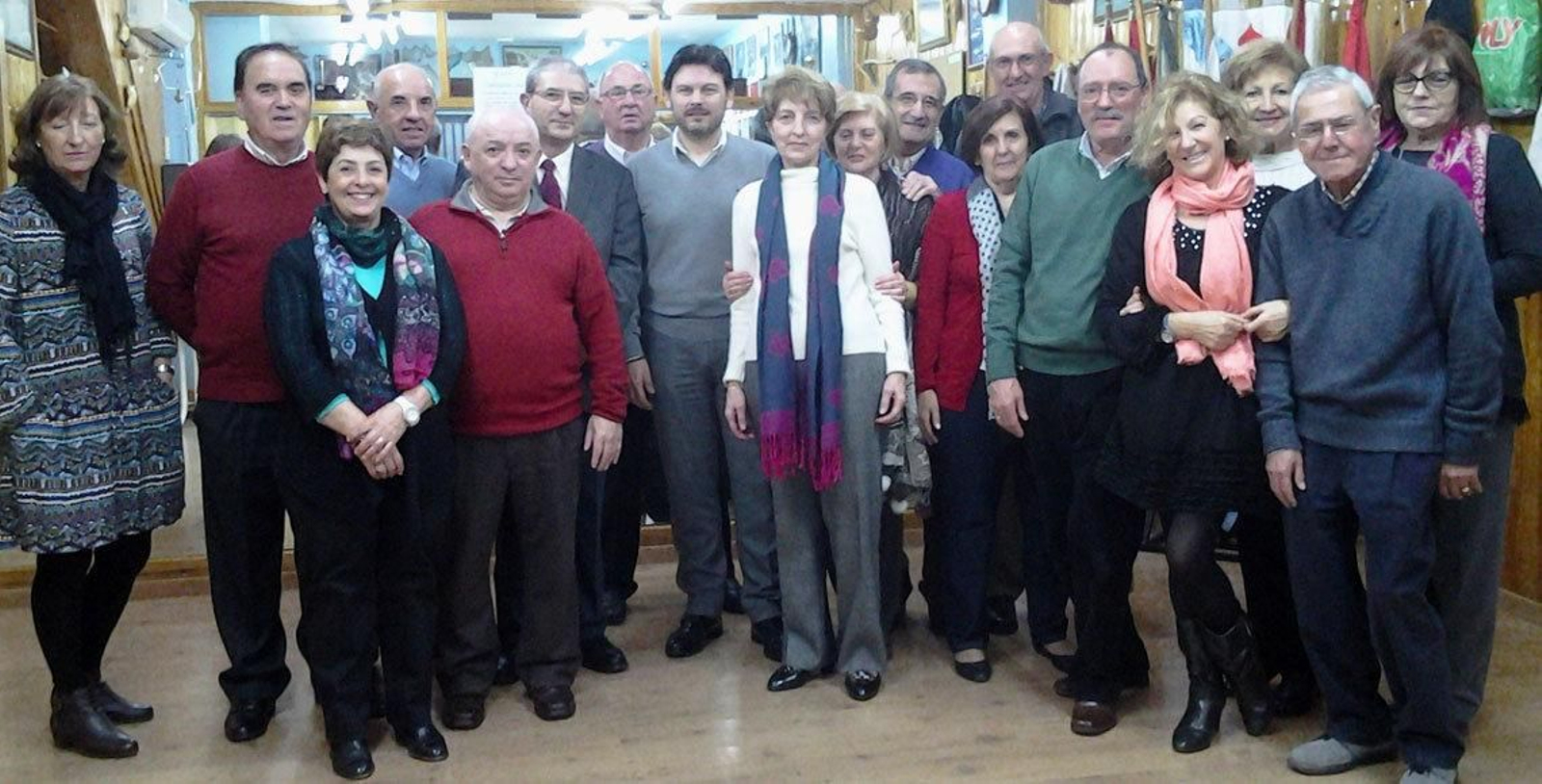 El secretario xeral, Rodríguez Miranda, durante su visita al Centro Gallego de Móstoles.