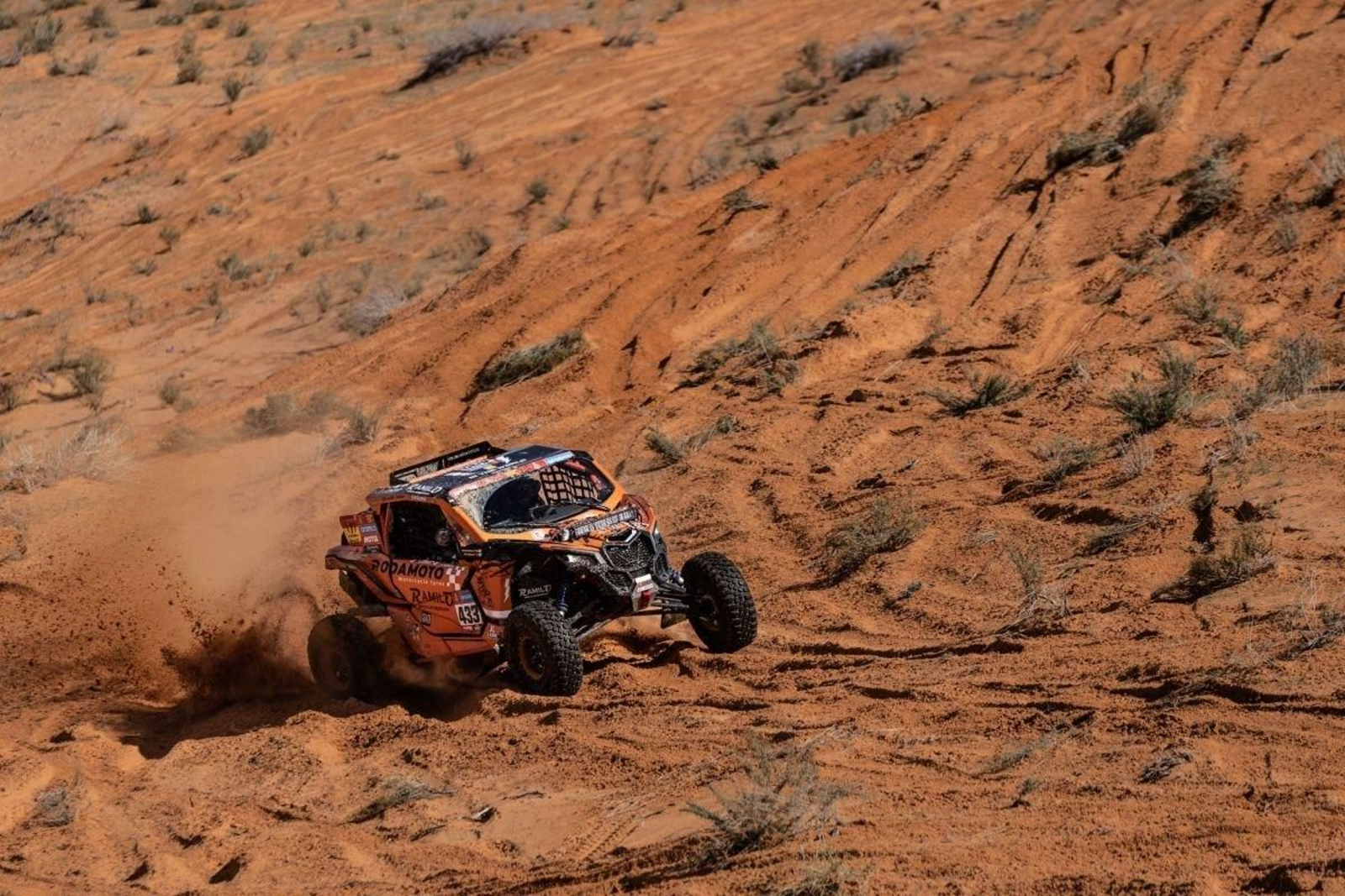 El piloto vigués compite en la categoría SSV, es decir, la de buggys.