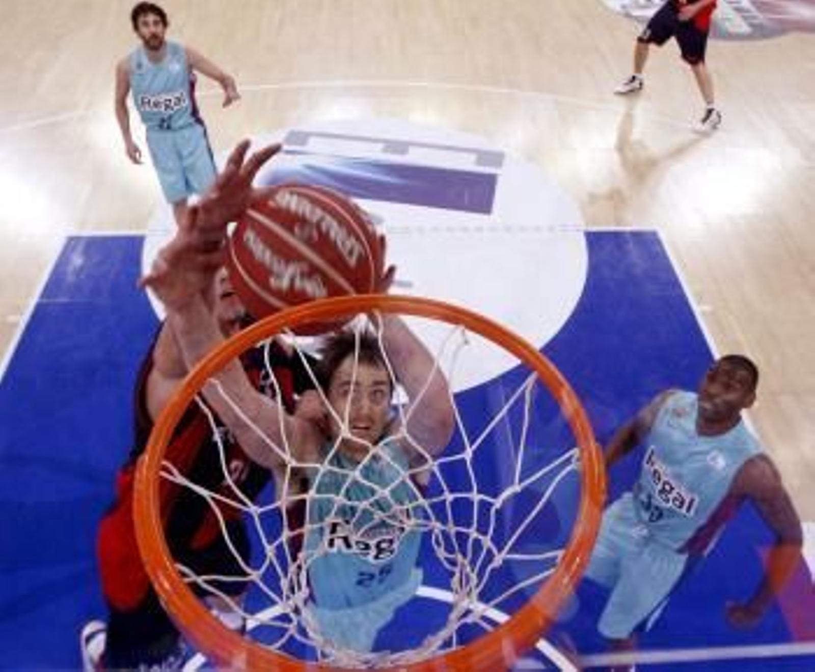 El pívot esloveno del FC Barcelona Regal, Erazem Lorbek (Foto: EFE)