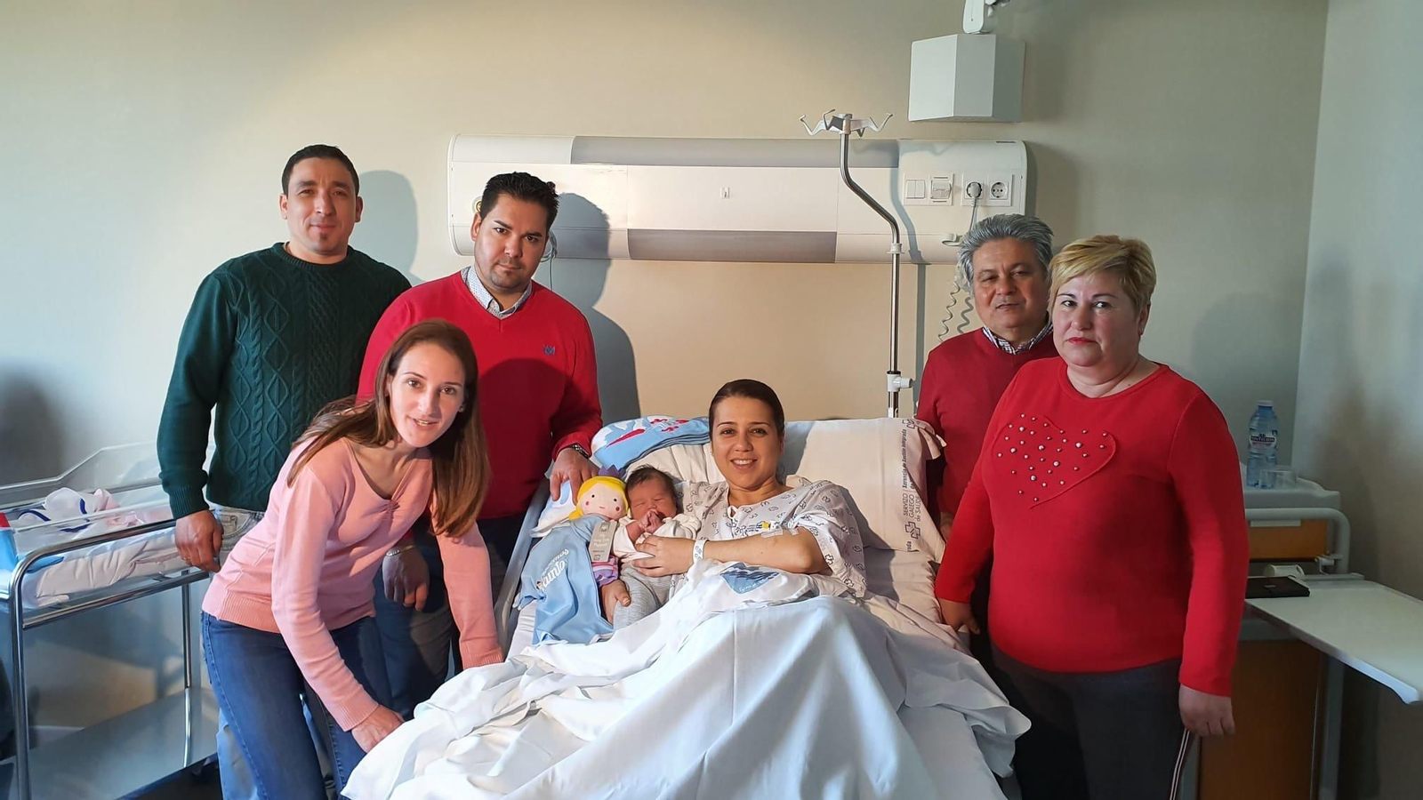 Yisela, nacio a las 01:11 horas en el hospital Alvaro Cunqueiro de Vigo