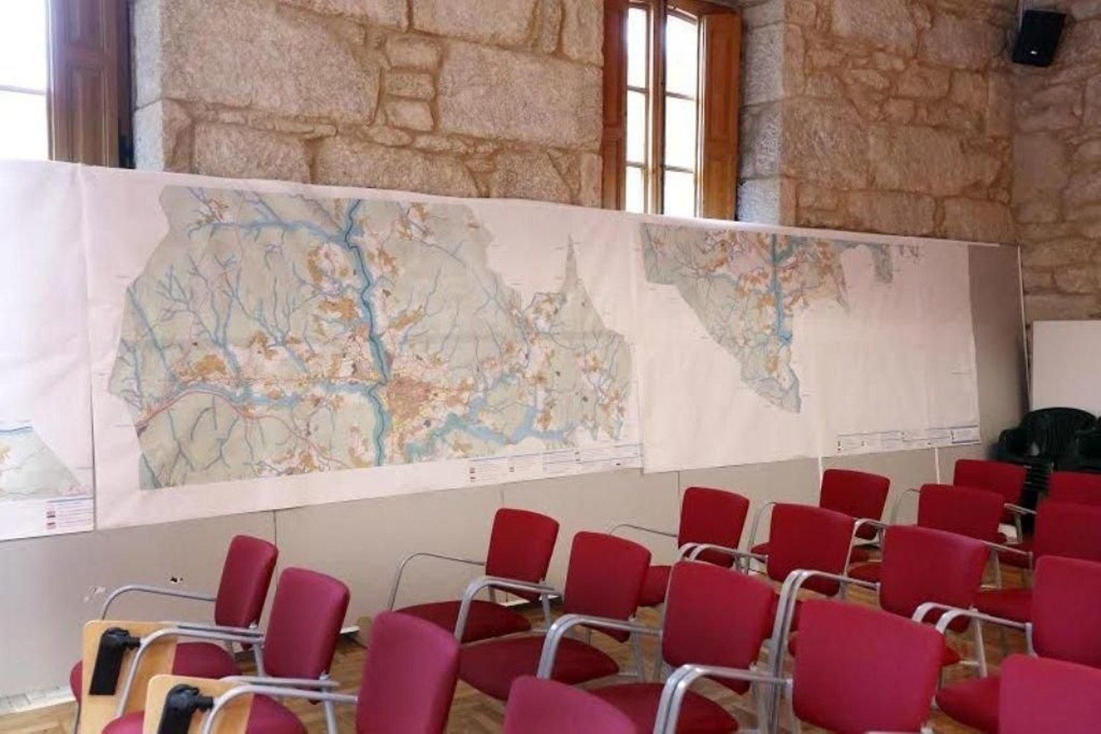 Si todo se resuelve positivamente, no será precisa una nueva exposición pública del Plan Xeral.