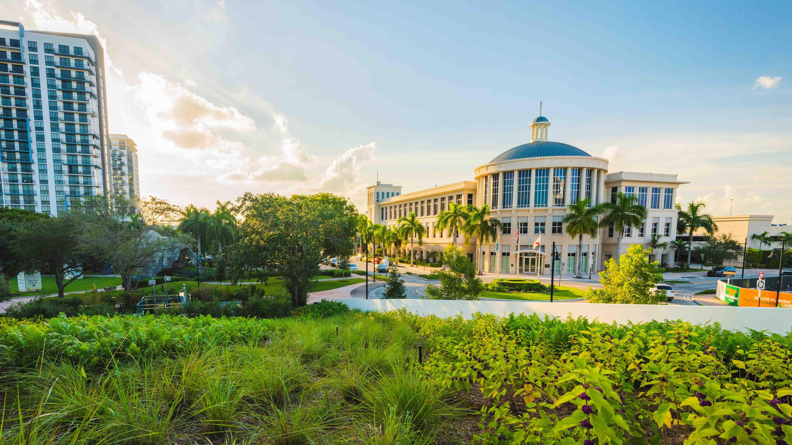 Fotografía cedida por la ciudad de Doral donde se aprecia una fotografía general del Centro Cultural de las Artes de Doral, Florida. EFE/ City Of Doral