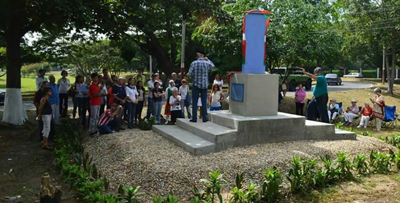 El pasado sábado, 12 de noviembre, se inauguró el "monolito de los Baskos", que conmemora la presencia de los vascos en las tierras de los Valles de Aragua, en Venezuela.