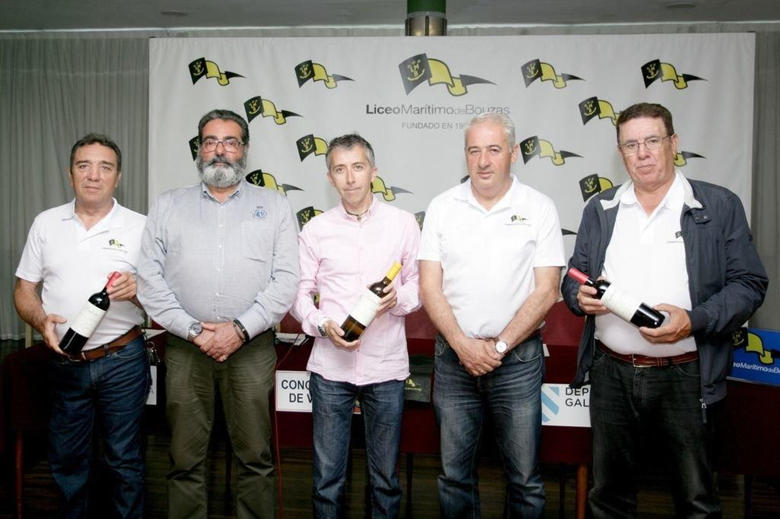 Acto de presentación de la Volta ás Cíes, celebrado ayer en el Liceo Marítimo de Bouzas.