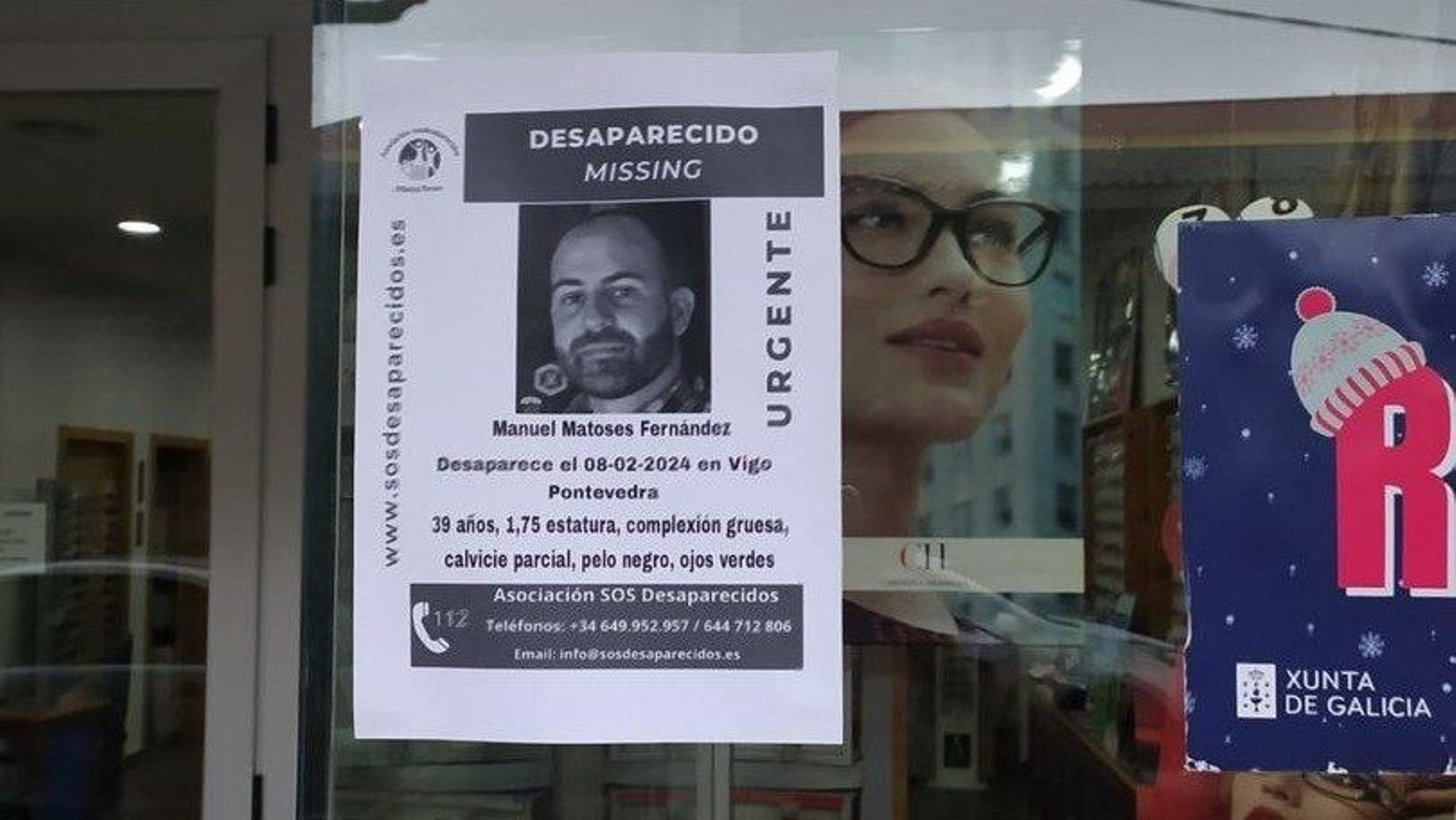 Carteles en busca de Manuel Mat en Vigo.