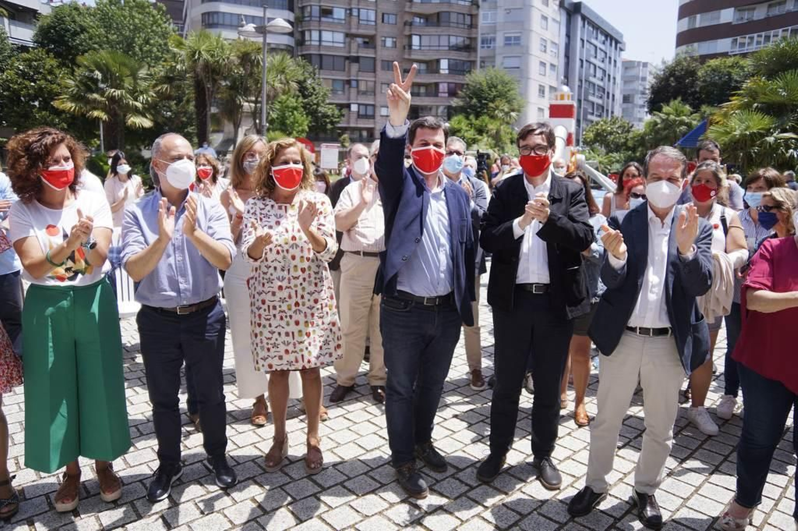 Regades, Silva, Gonzalo Caballero, Salvador Illa y Abel Caballero en un mitin en Vigo.