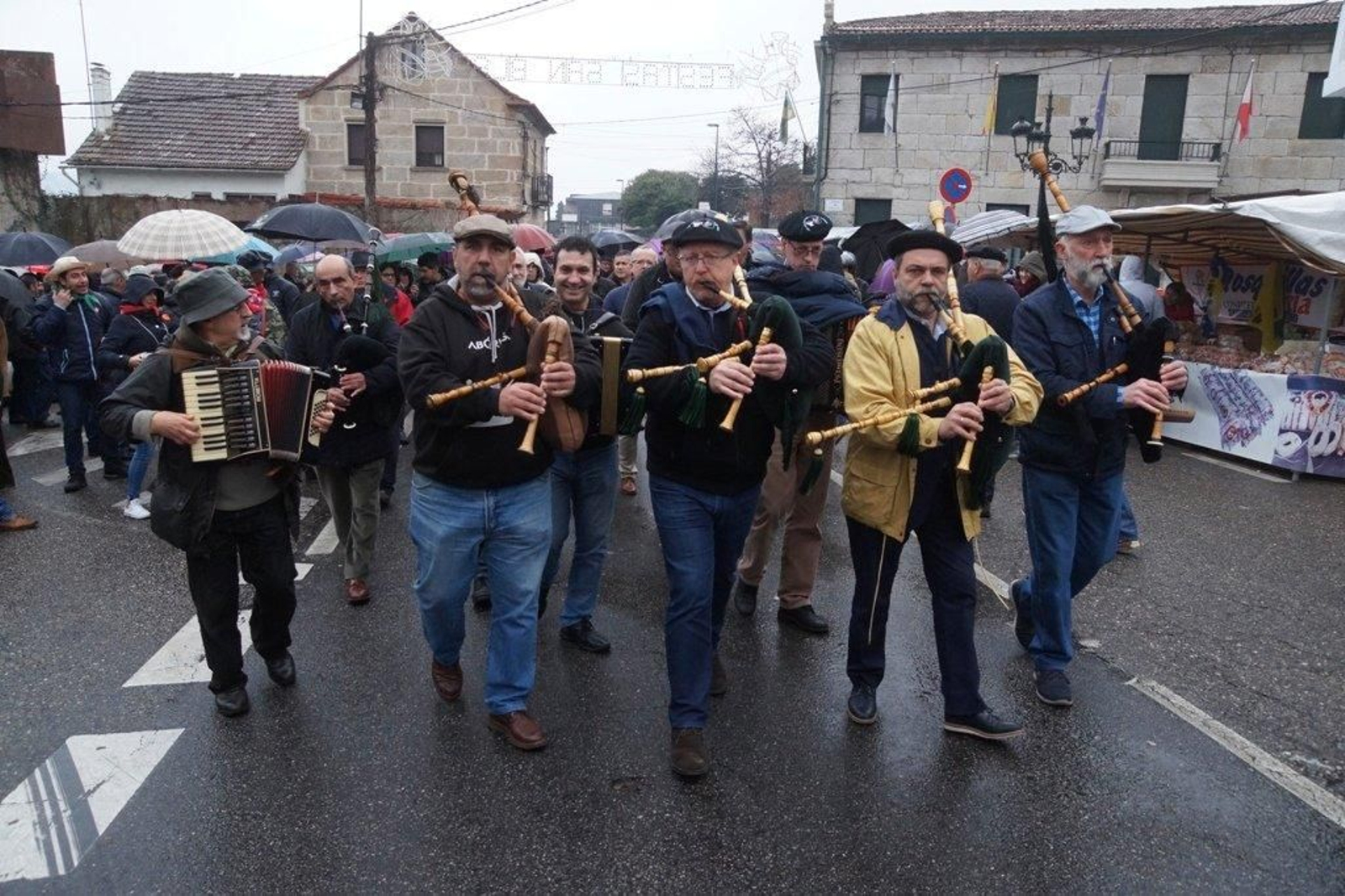 San Blas, la gran romería del invierno en Vigo  Foto Vicente 01