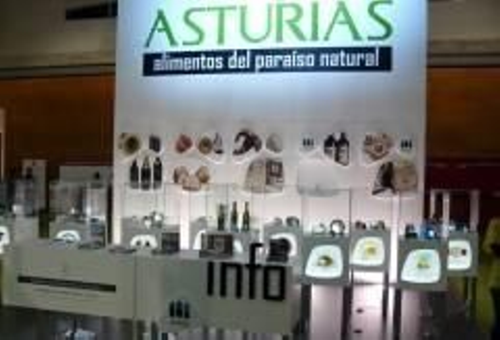 Stand promocional de Asturias durante la celebración de una feria.