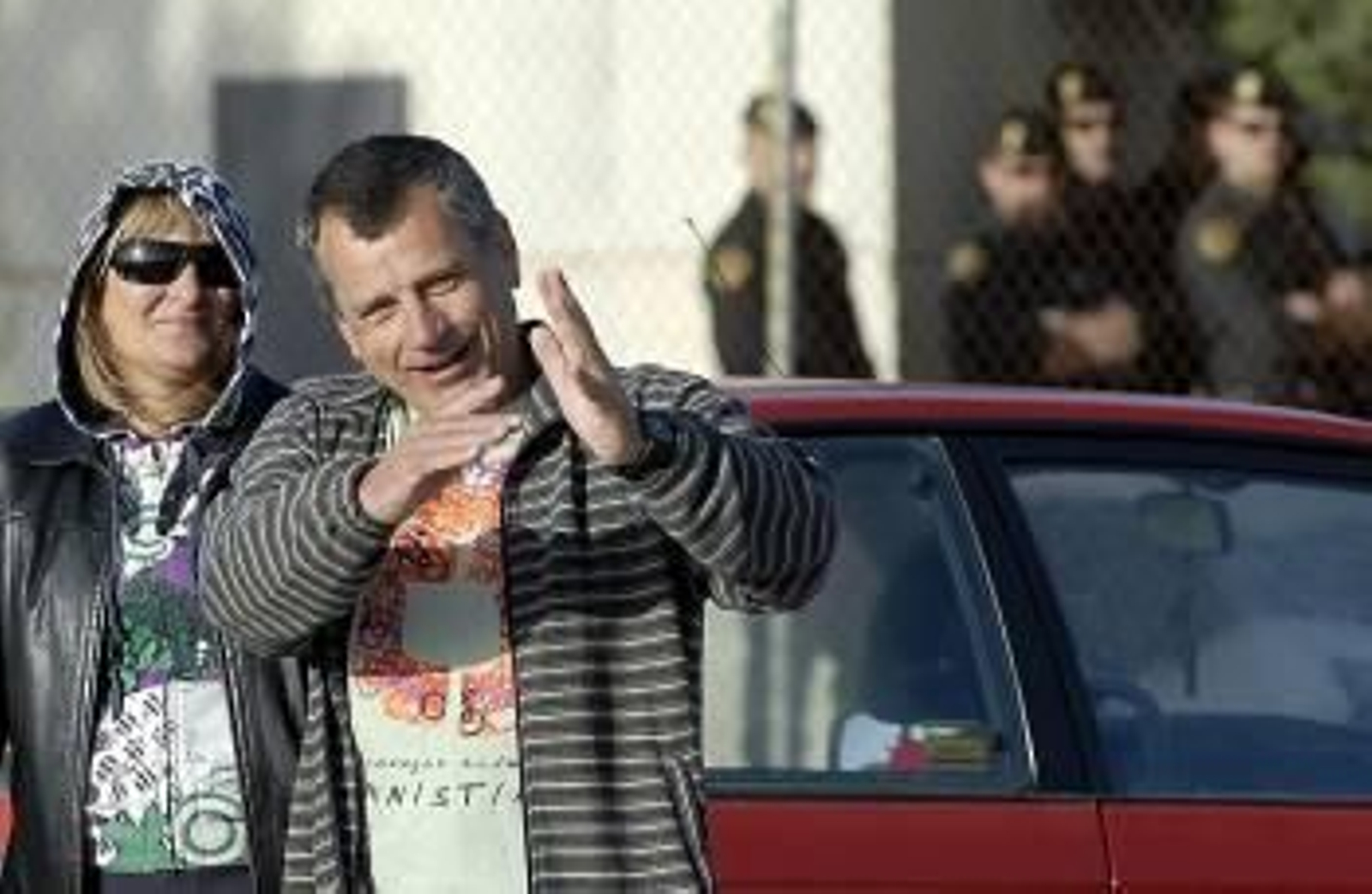 El preso etarra más antiguo, Gatxa, tras salir de prisión. (Foto: J.M.P.)