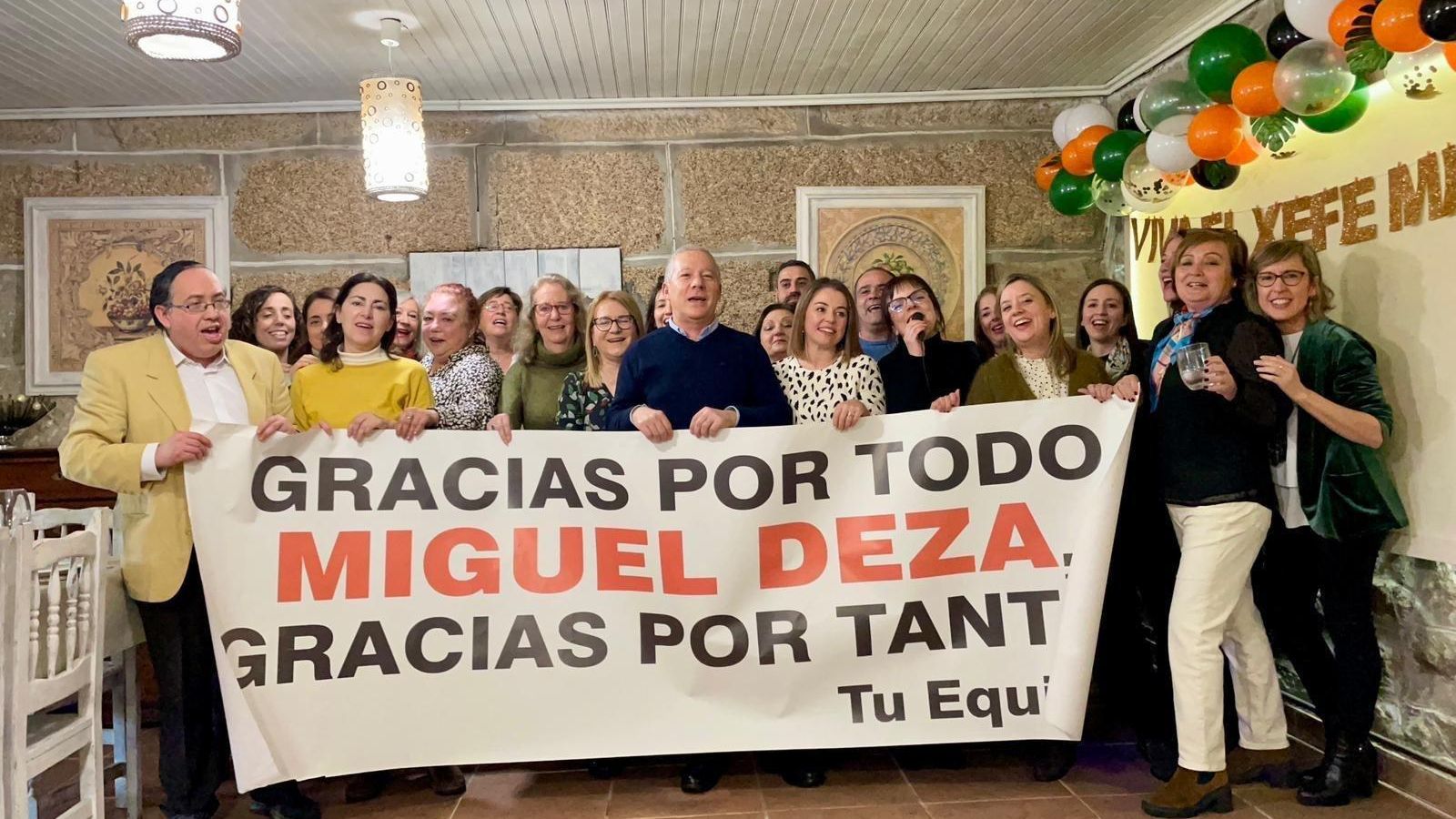 Fiesta de los compañeros de Miguel Álvarez Deza por su jubilación.