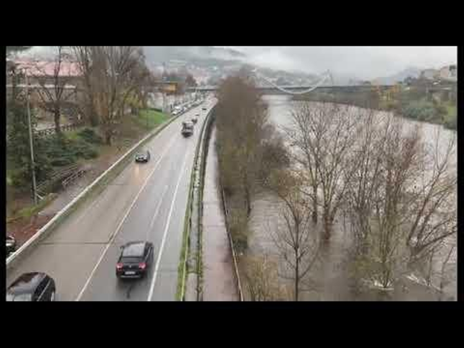 Crecida del río Miño a su paso por Ourense