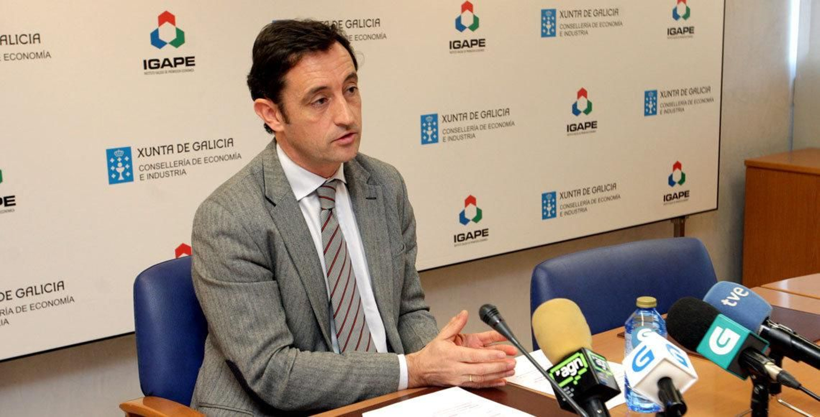 El director del Igape, Javier Aguilera, durante la presentación del calendario de ayudas.