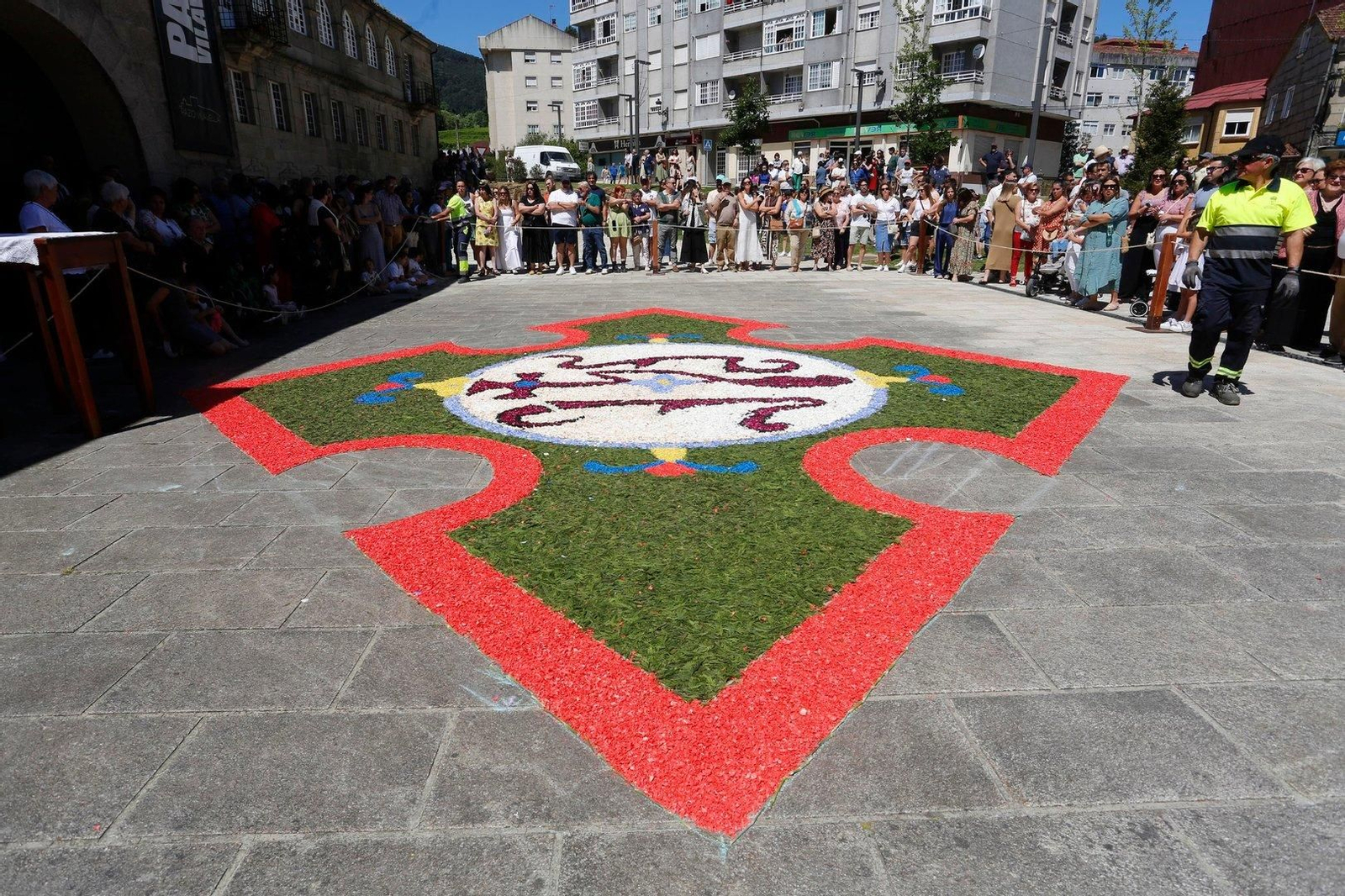 Danza das Espadas y Baile das Penlas, en Redondela.