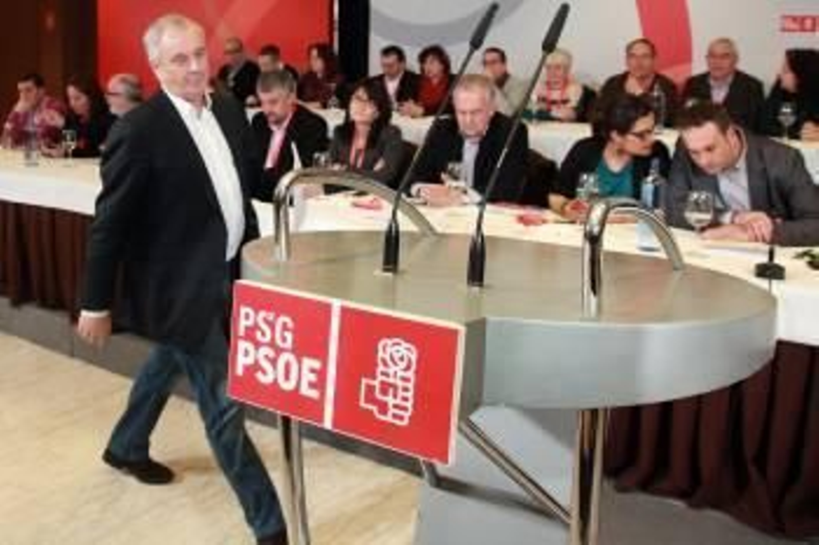 Pachi Vázquez, antes de intervenir en el Comité Nacional. (Foto: VICENTE PERNÍA)