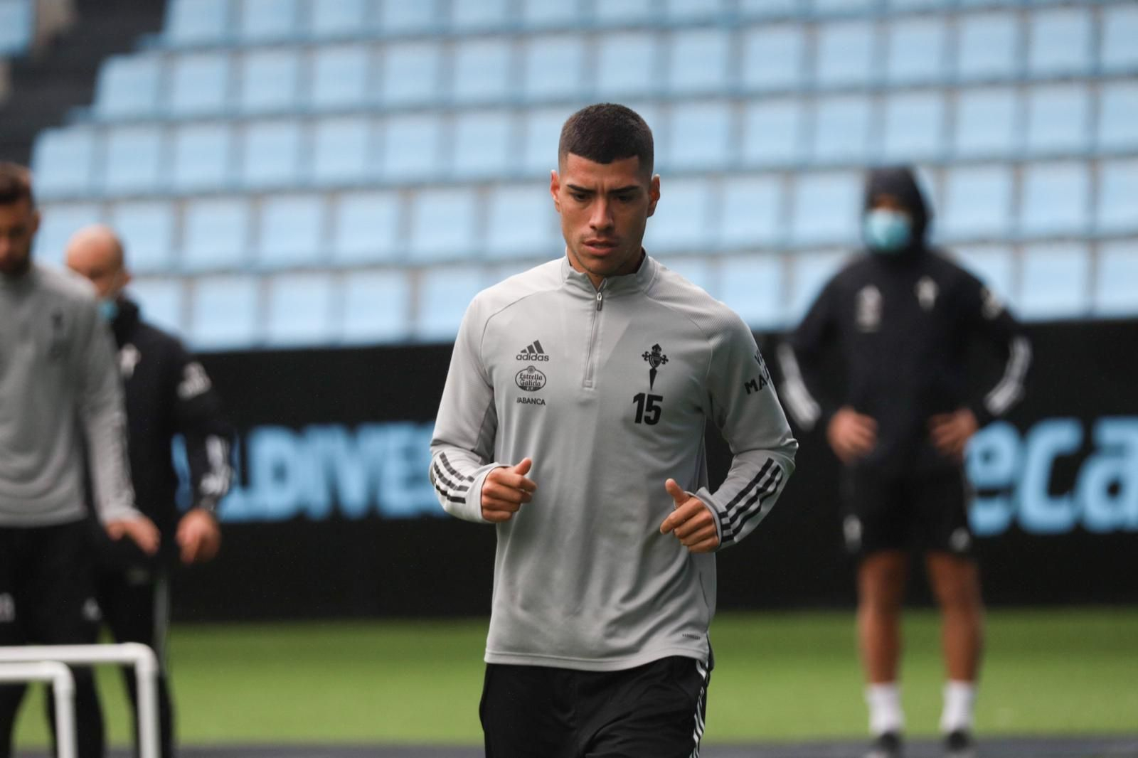 El lateral uruguayo se perdió dos partidos por lesión en casi dos años.