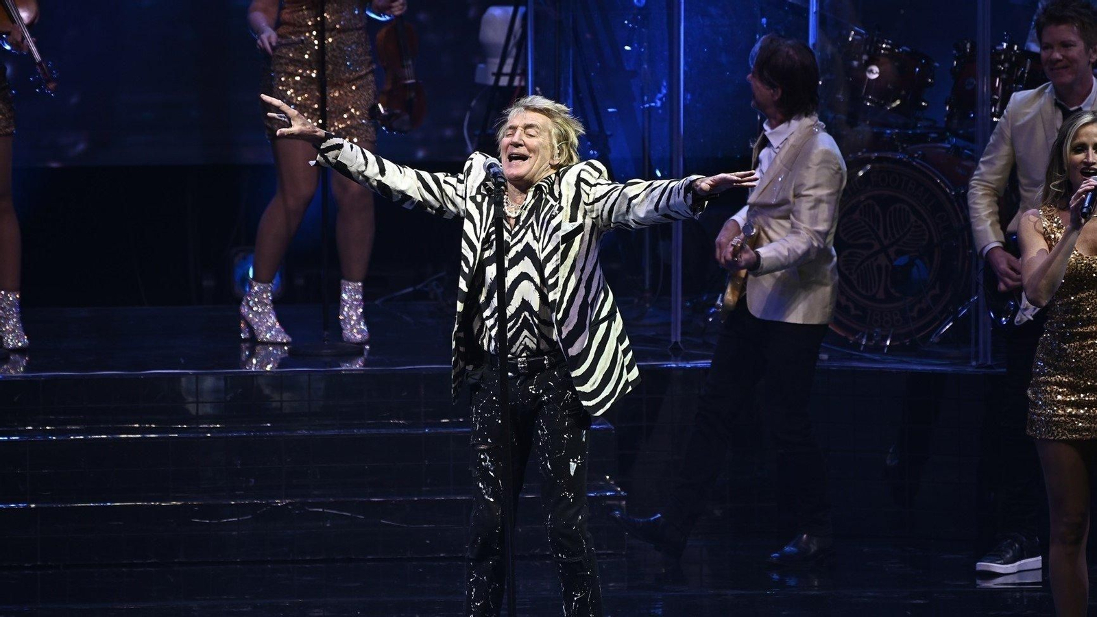 Rod Stewart durante el concierto. // Europa Press