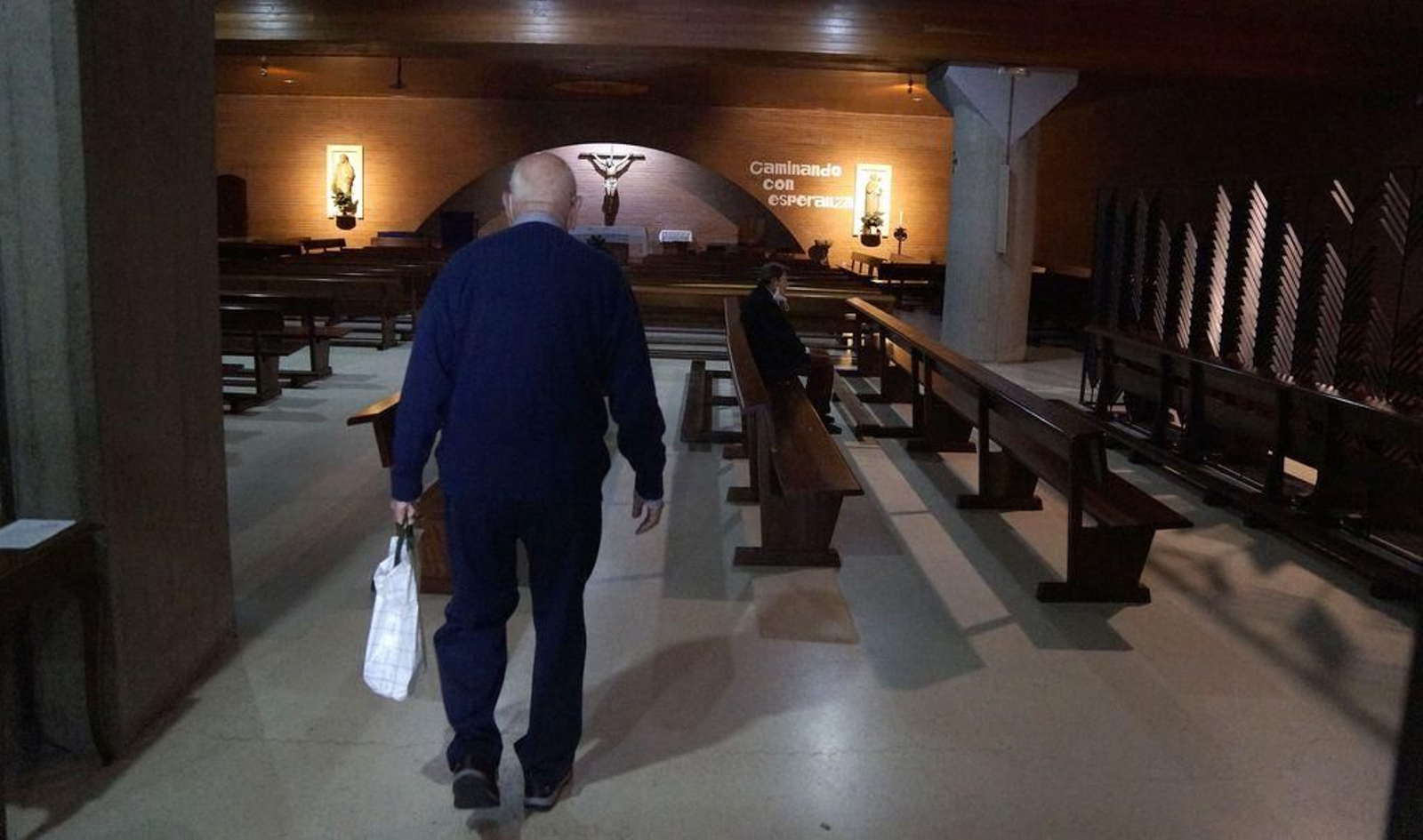 La parroquia del Sagrado Corazón abre todos los días para el rezo individual de los fieles