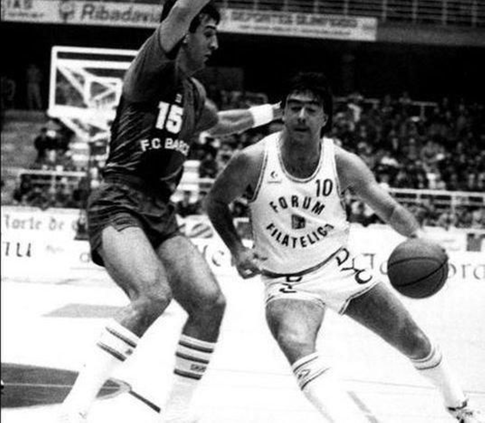 Epi defiende a Quino Salvo.