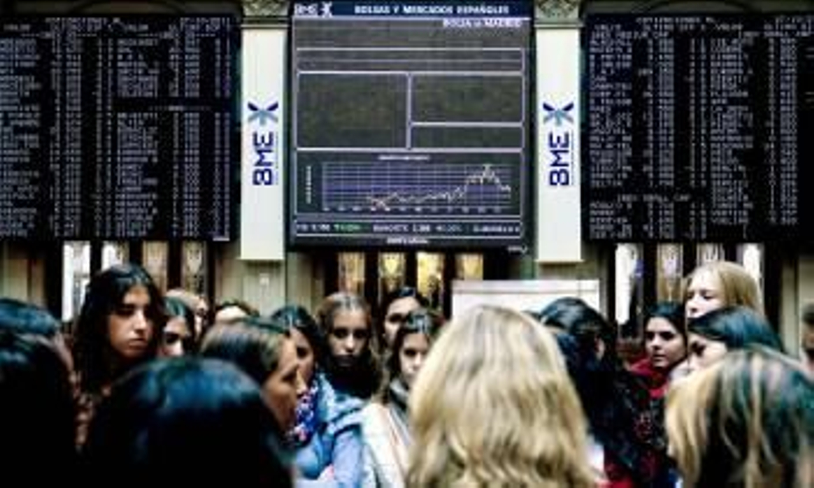 Panel de cotización en la Bolsa de Madrid del Ibex 35 (Foto: EFE)