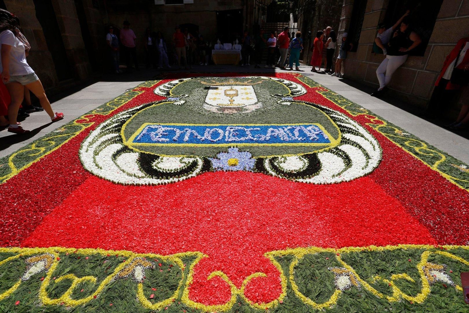 Danza das Espadas y Baile das Penlas, en Redondela.