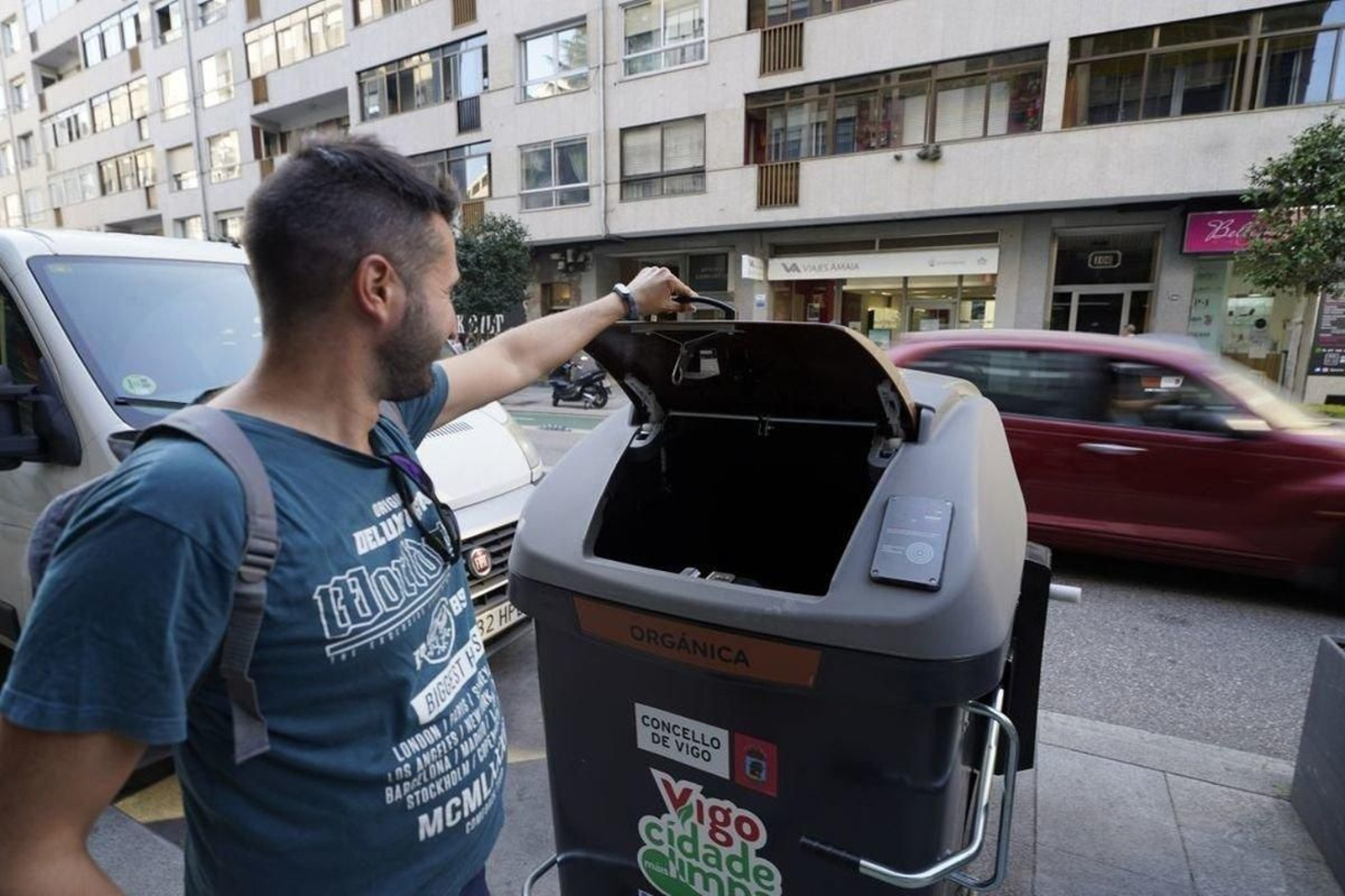 La divulgación sobre la separación de los biorresiduos y utilización del contenedor marrón forma parte de este proyecto municipal.