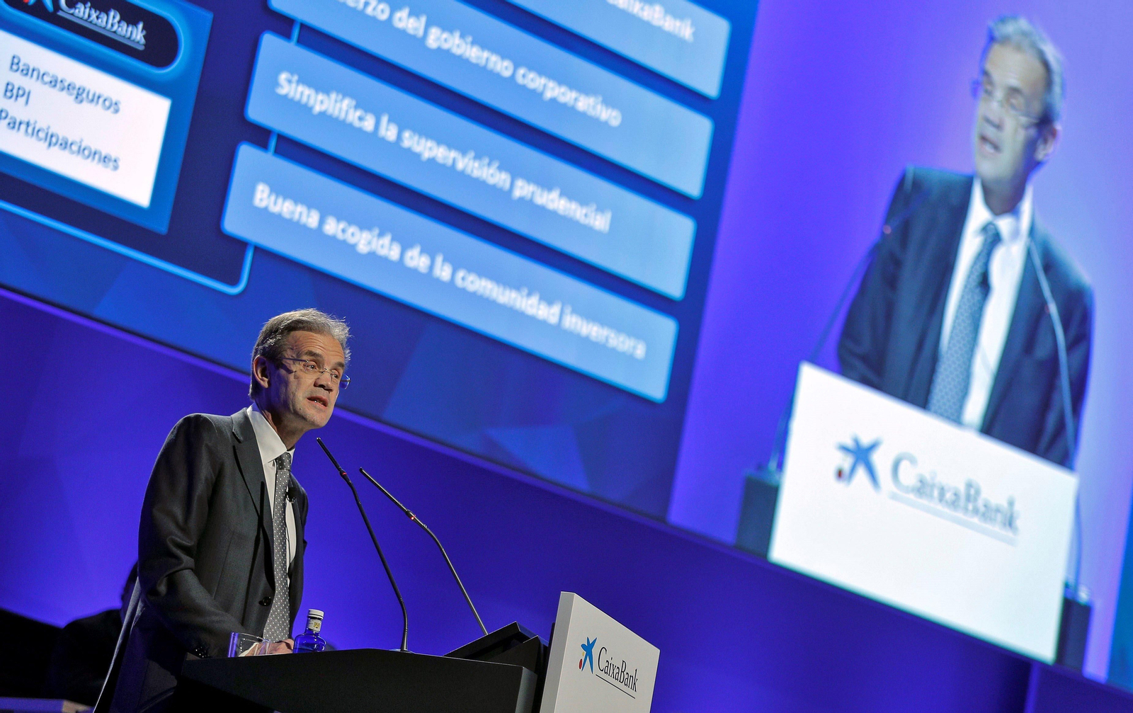 Jordi Gual, presidente de CaixaBank, durante su intervención ante la junta de accionistas.