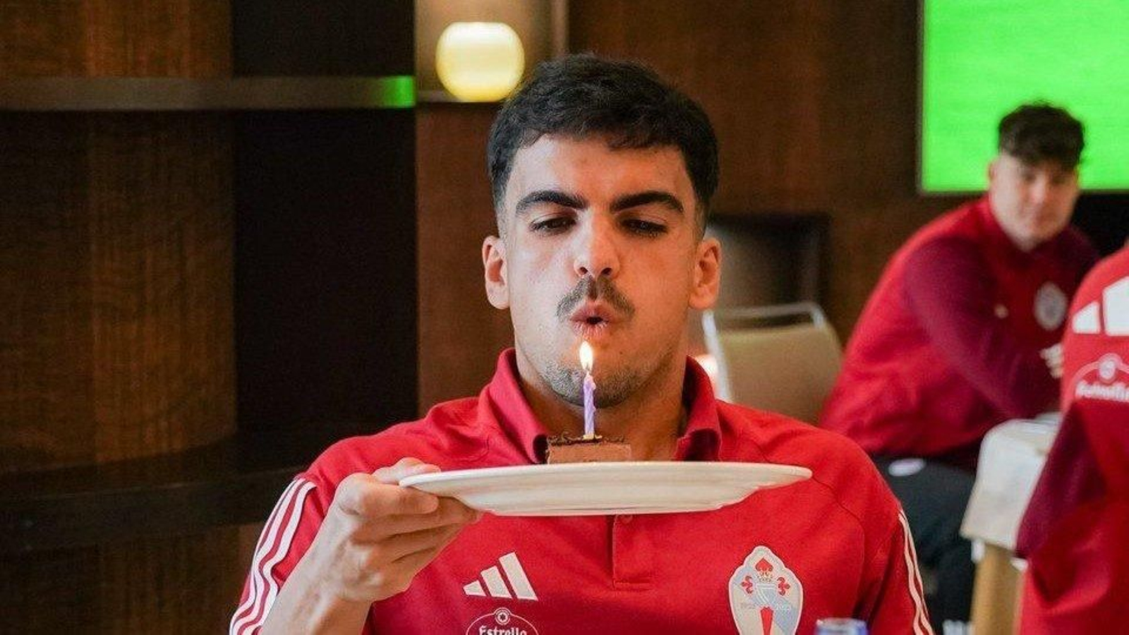 El ponteareano Damián Rodríguez cumplió 21 años justo el día del partido contra el Sevilla.