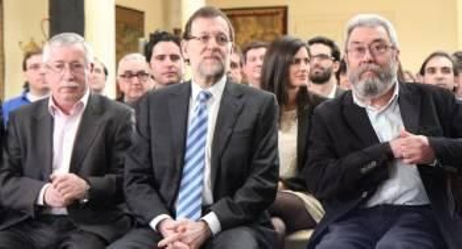 Fernández Toxo, Rajoy y Mëndez, en la presentación en marzo del Plan de Emprendemento Jóven. (Foto: ARCHIVO)